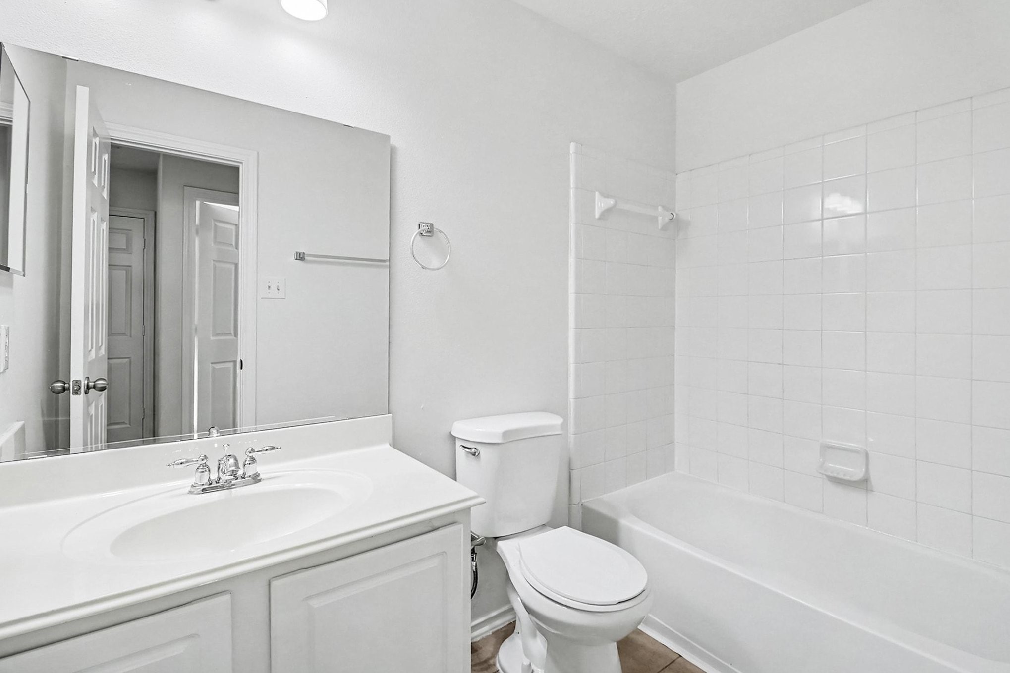 6304 Stoney Creek Drive Property Photo 16