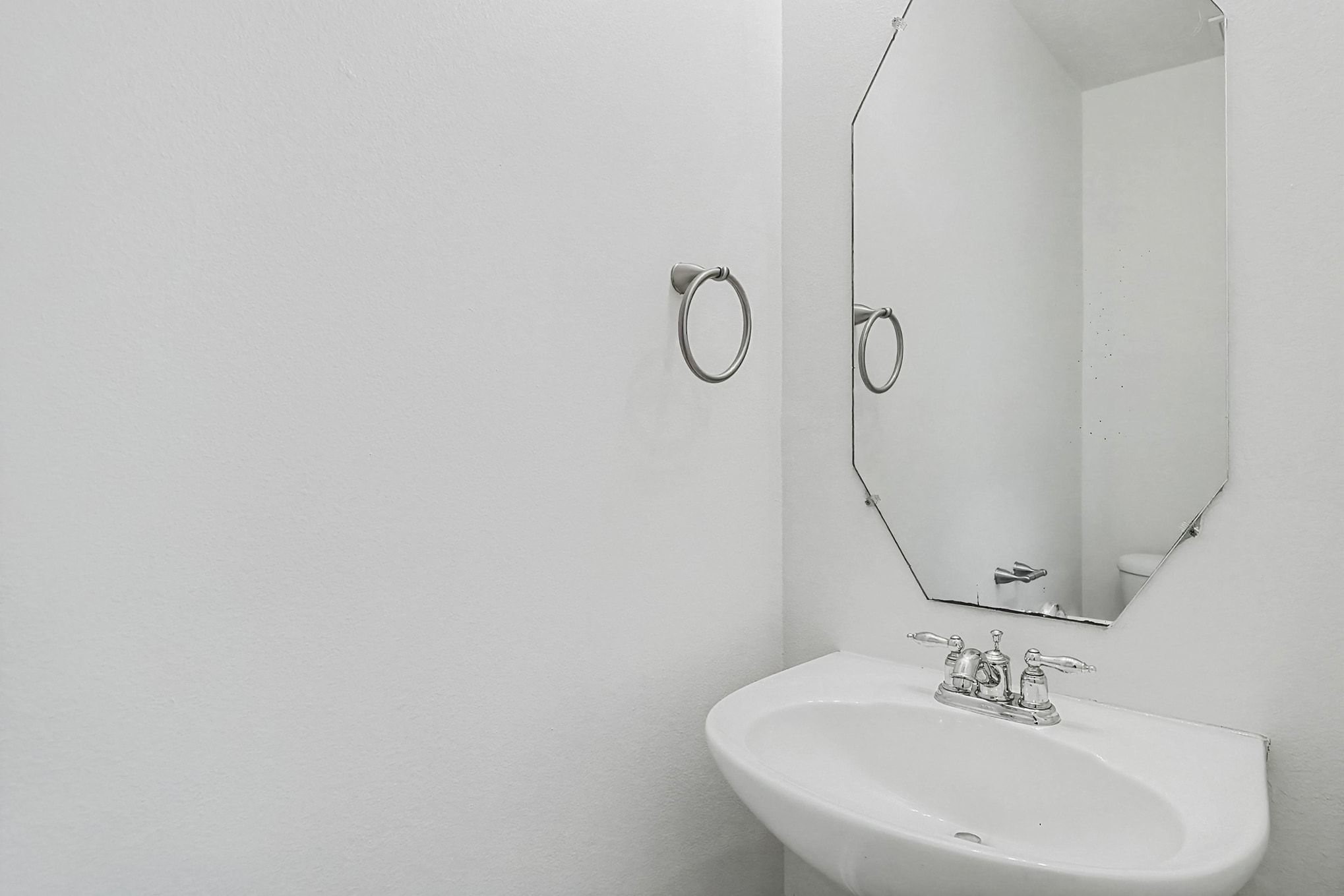 6304 Stoney Creek Drive Property Photo 17