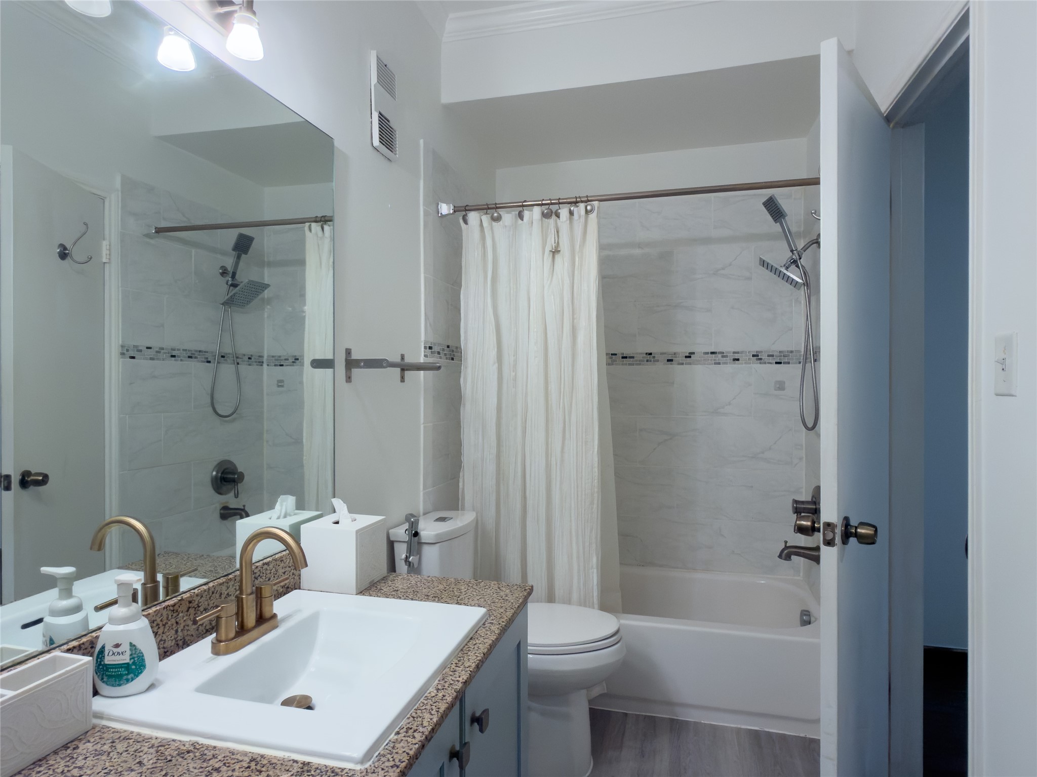 6500 Harbor Town 2601 Property Photo 11