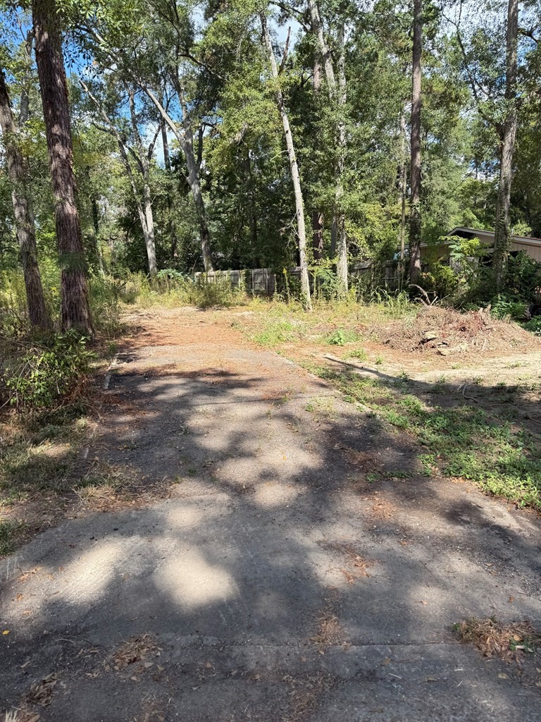 Pid 159835 Broadmoor Drive Property Photo 10