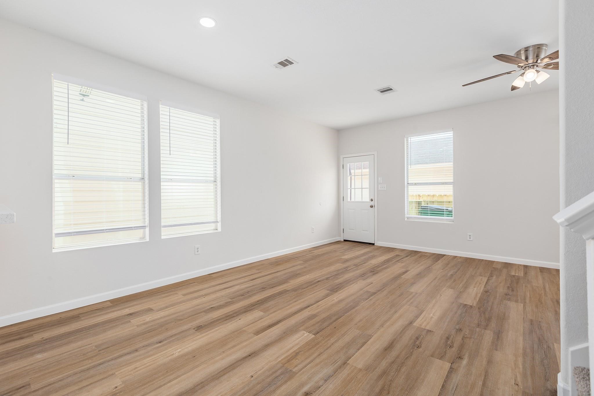 16815 Libson Falls Drive Property Photo 10
