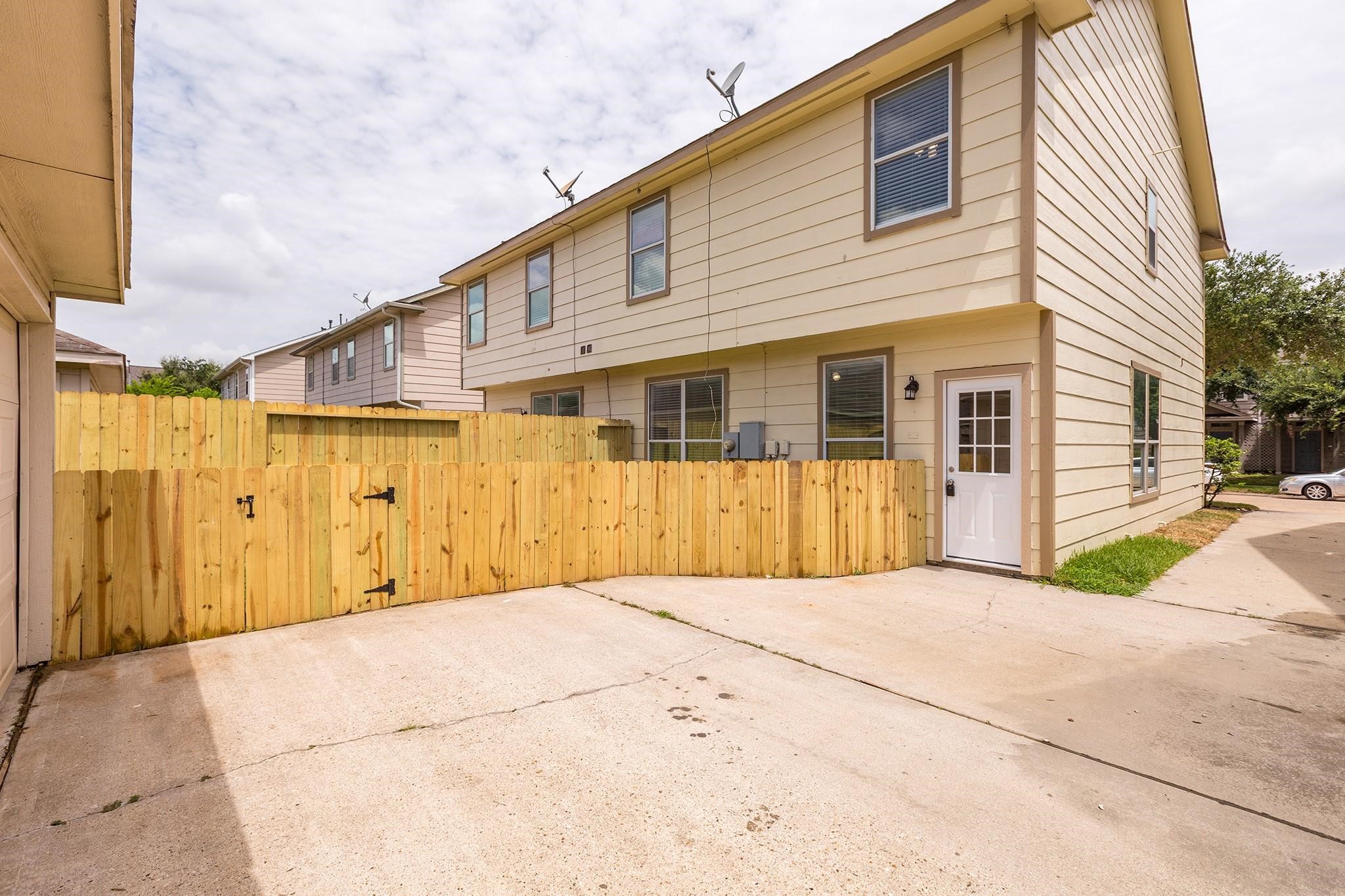 16815 Libson Falls Drive Property Photo 19