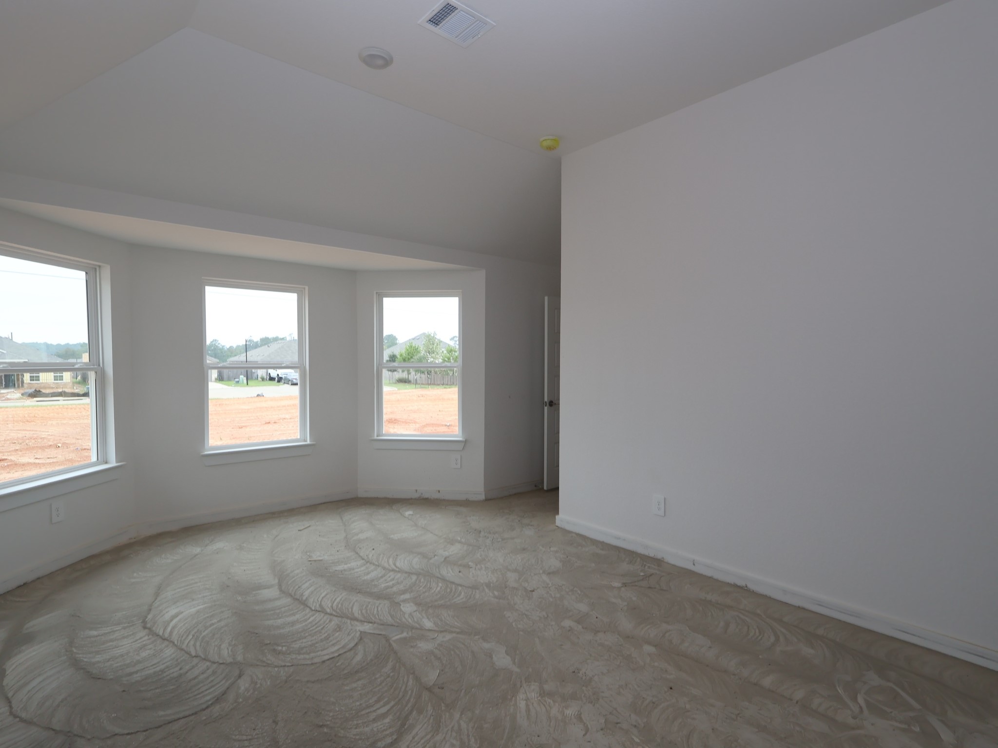 958 Garden Path Drive Property Photo 5