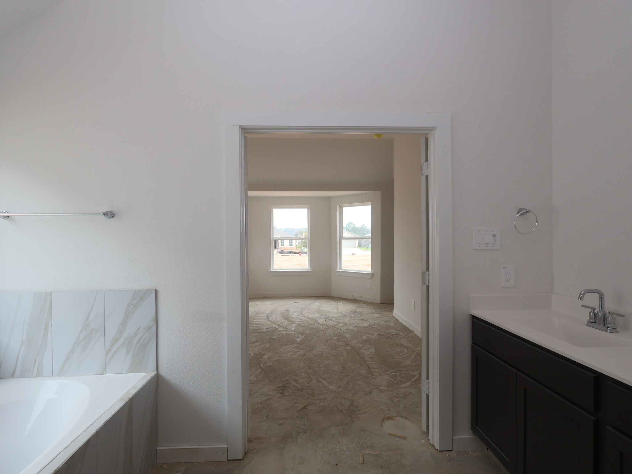 958 Garden Path Drive Property Photo 6
