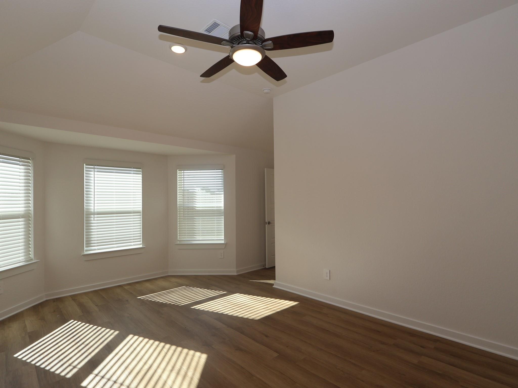 958 Garden Path Drive, Willis Tx 77378 Property Photo 6