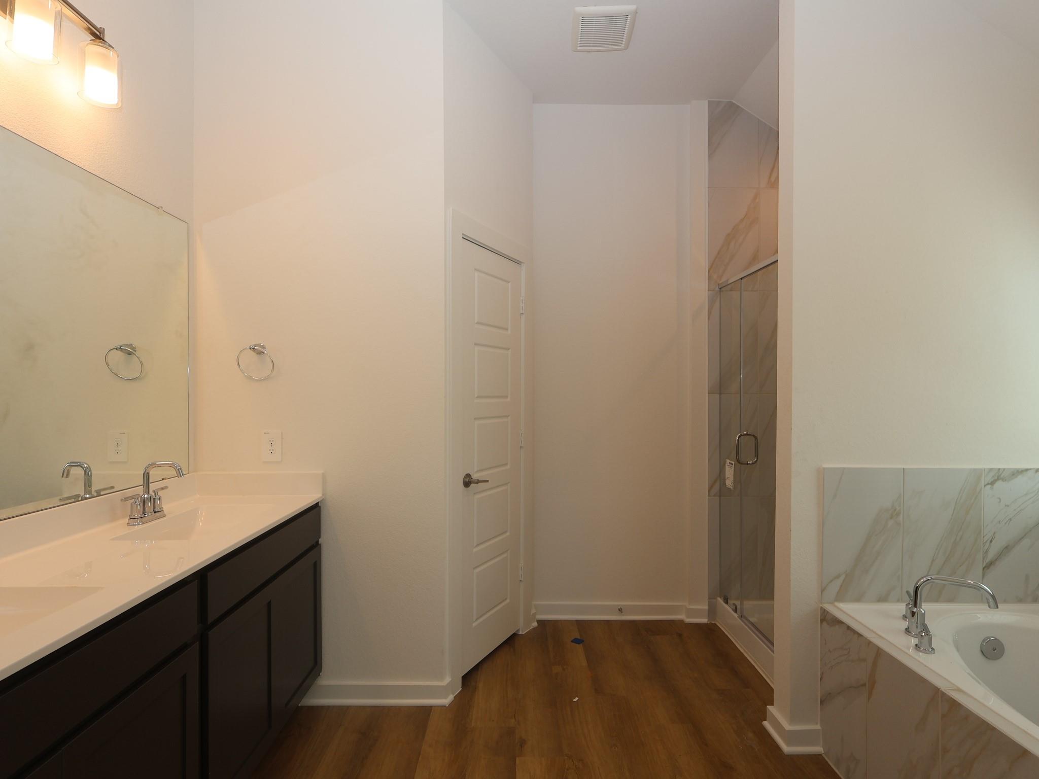 958 Garden Path Drive, Willis Tx 77378 Property Photo 8