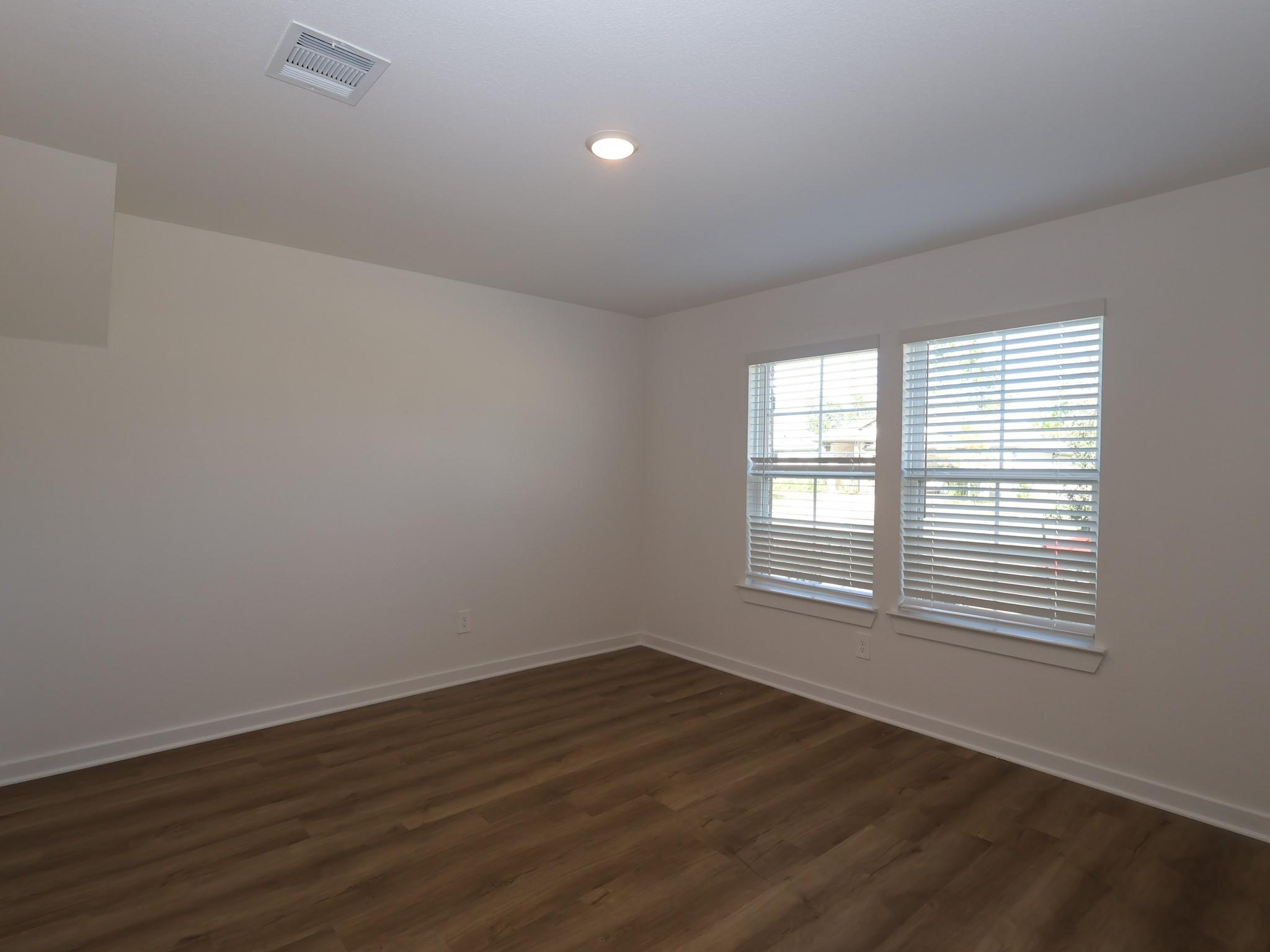 958 Garden Path Drive Property Photo 11