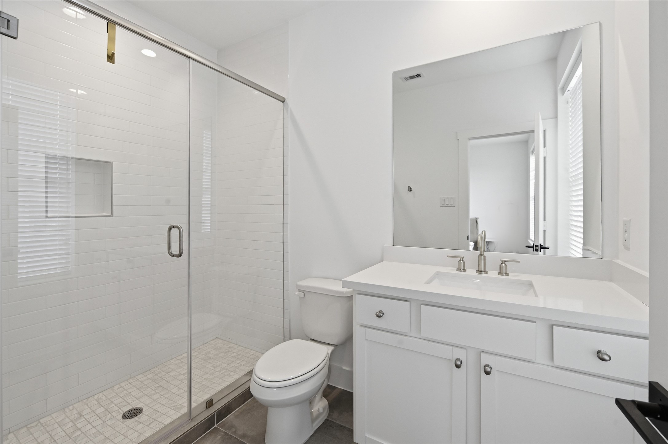 510 E 28th Street Property Photo 30