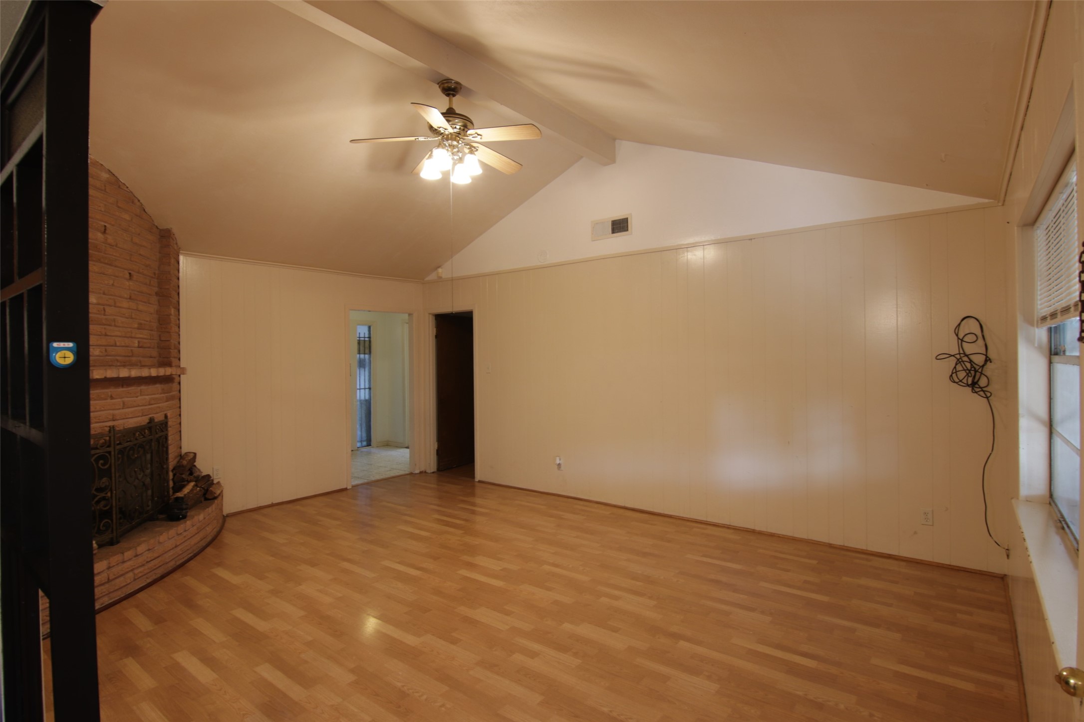 8419 Roos Road Property Photo 6