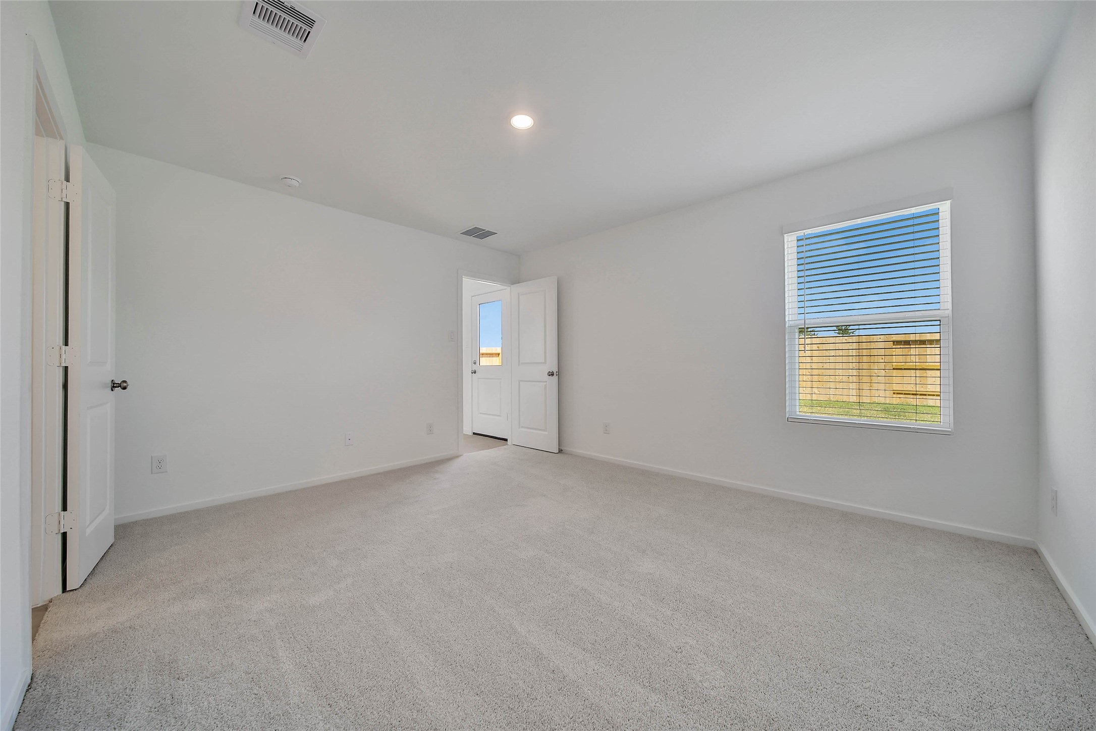 16257 Bergara Bend Drive Property Photo 15