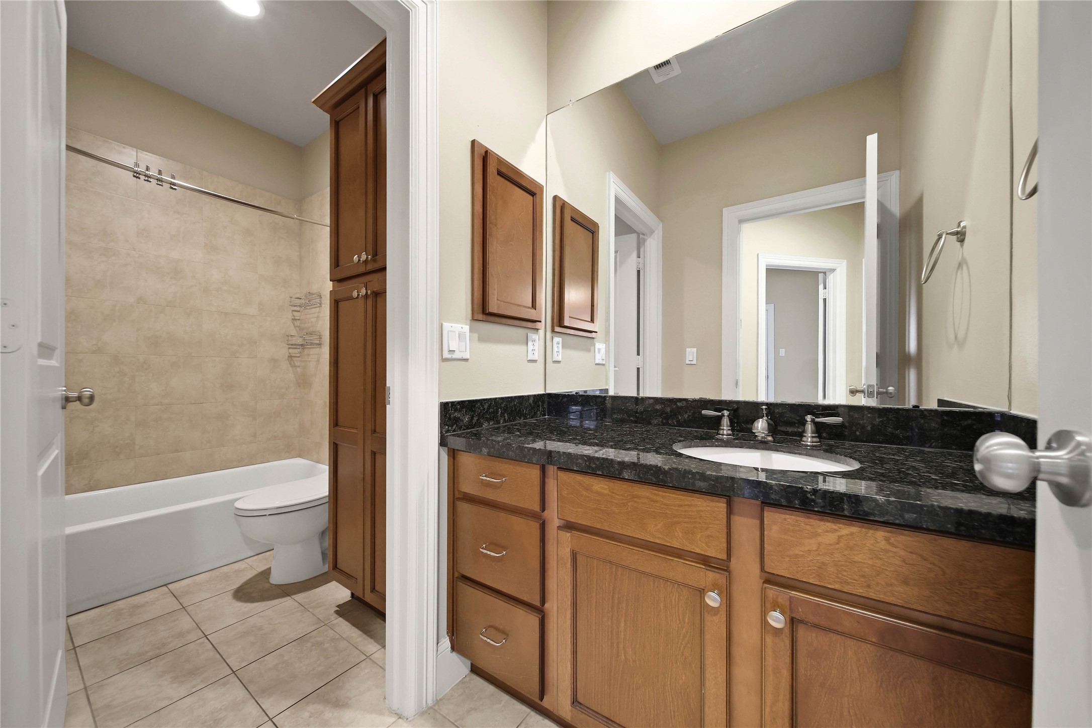 902 W 23rd Street B Property Photo 19