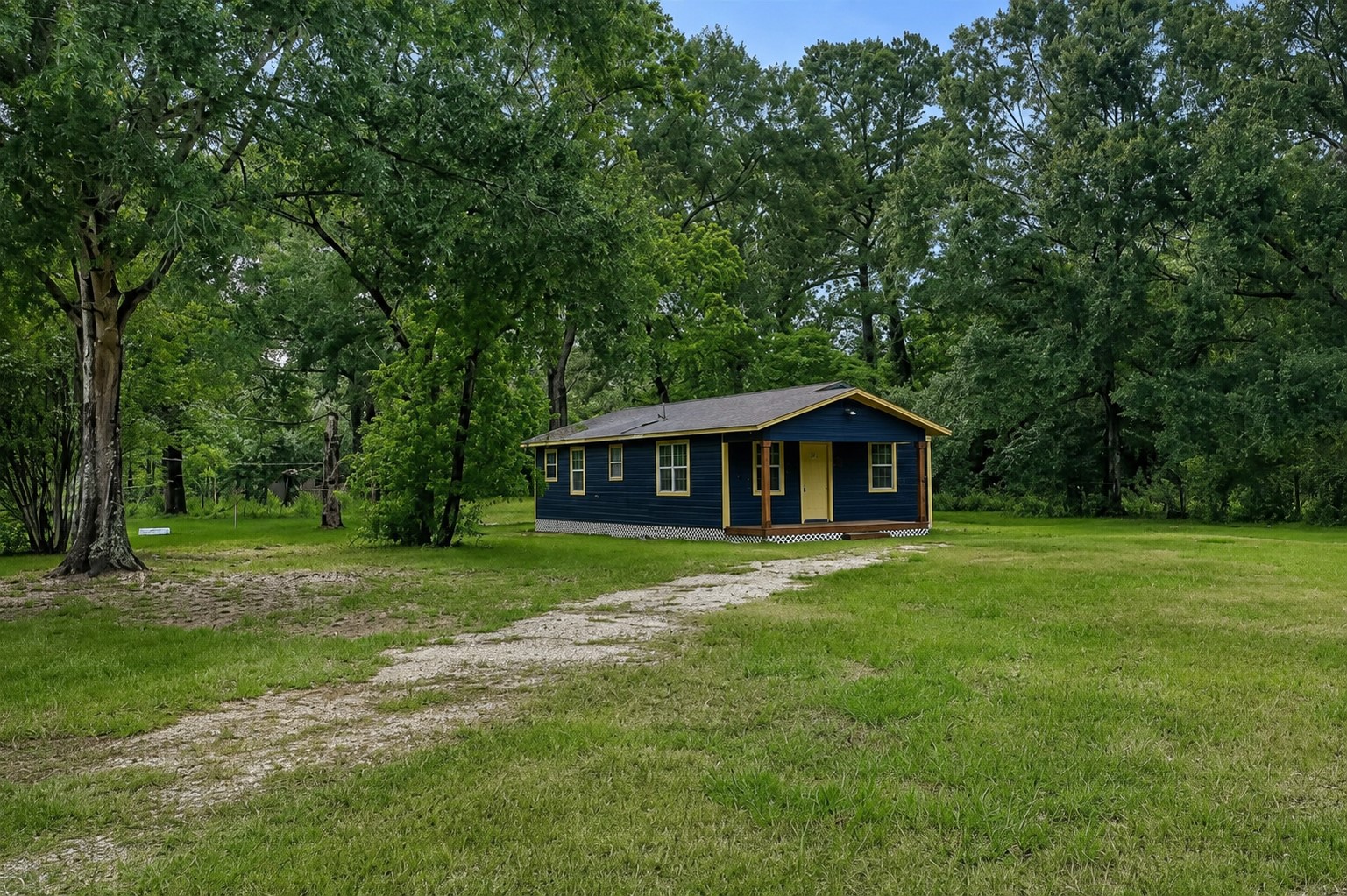 15897 Dewberry Lane Property Photo 1