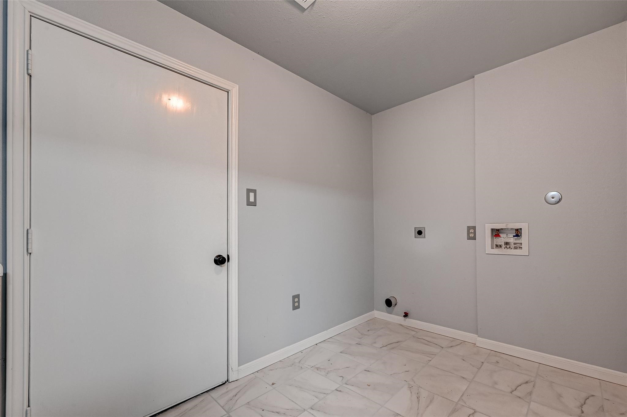 15897 Dewberry Lane Property Photo 11