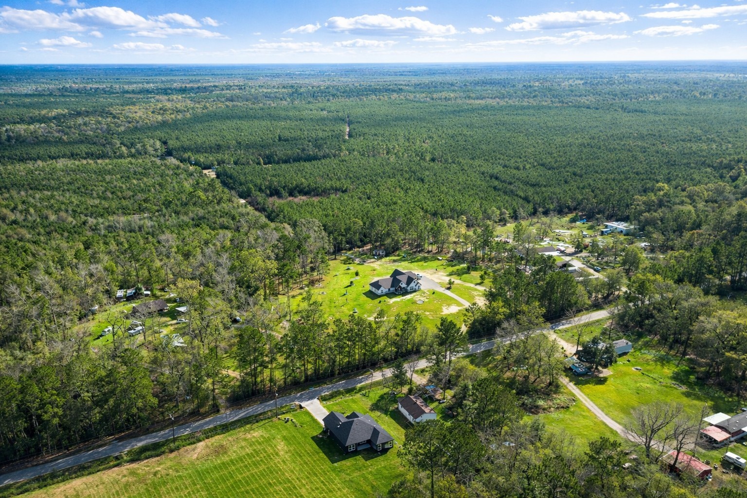 265 County Road 3376 Property Photo 5