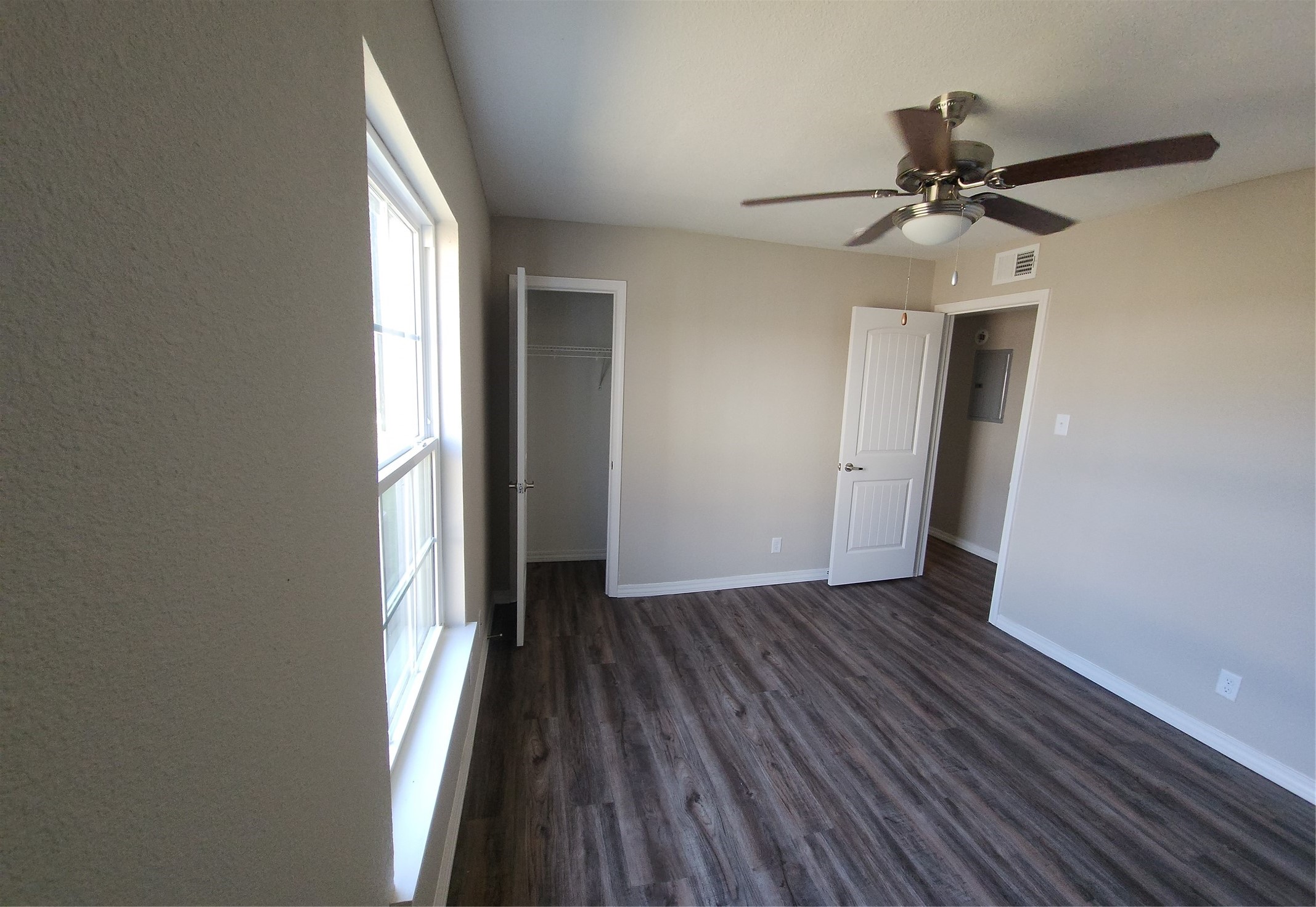 724 E Avenue N Property Photo 7