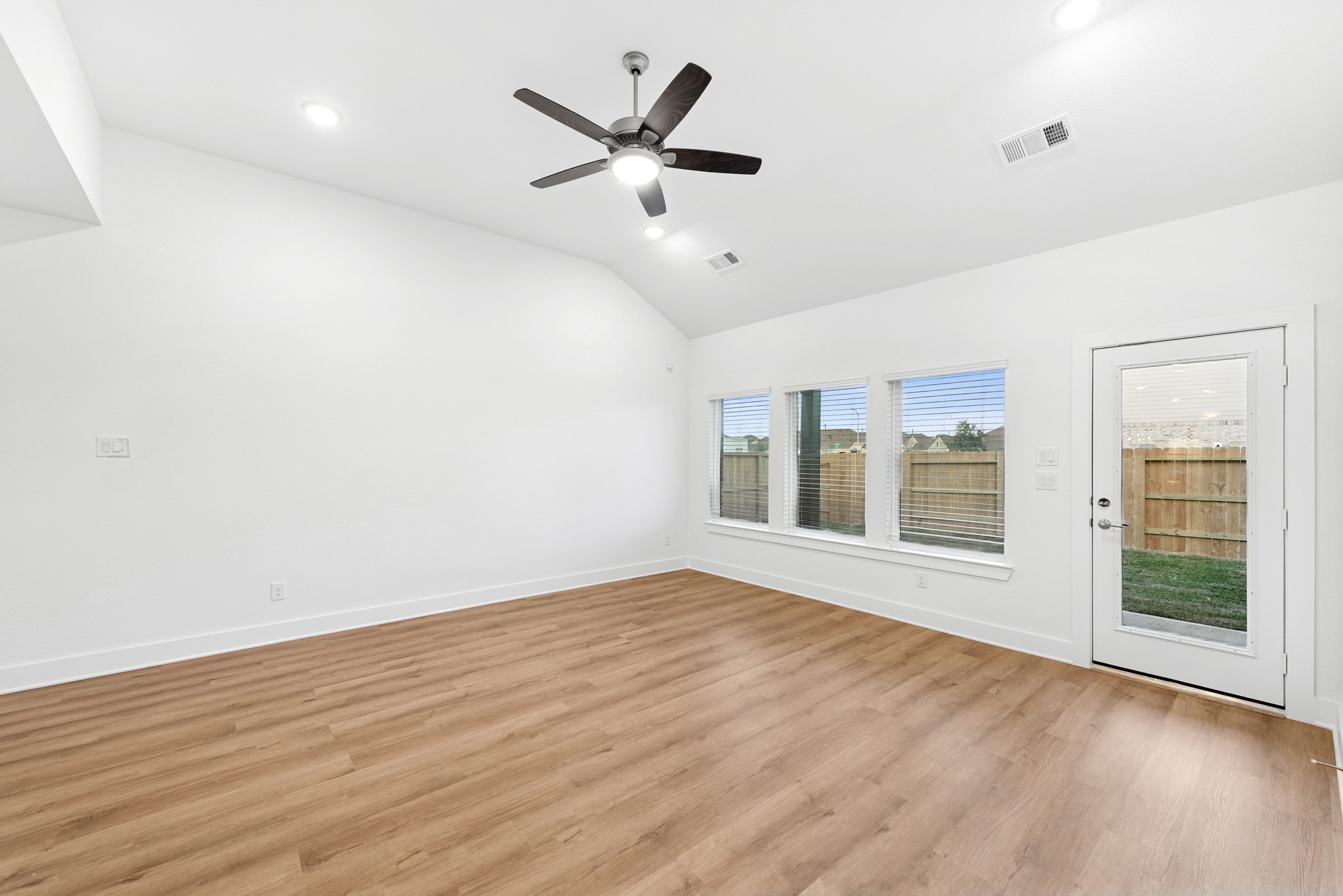 8058 Kay Harbor Drive Property Photo 3