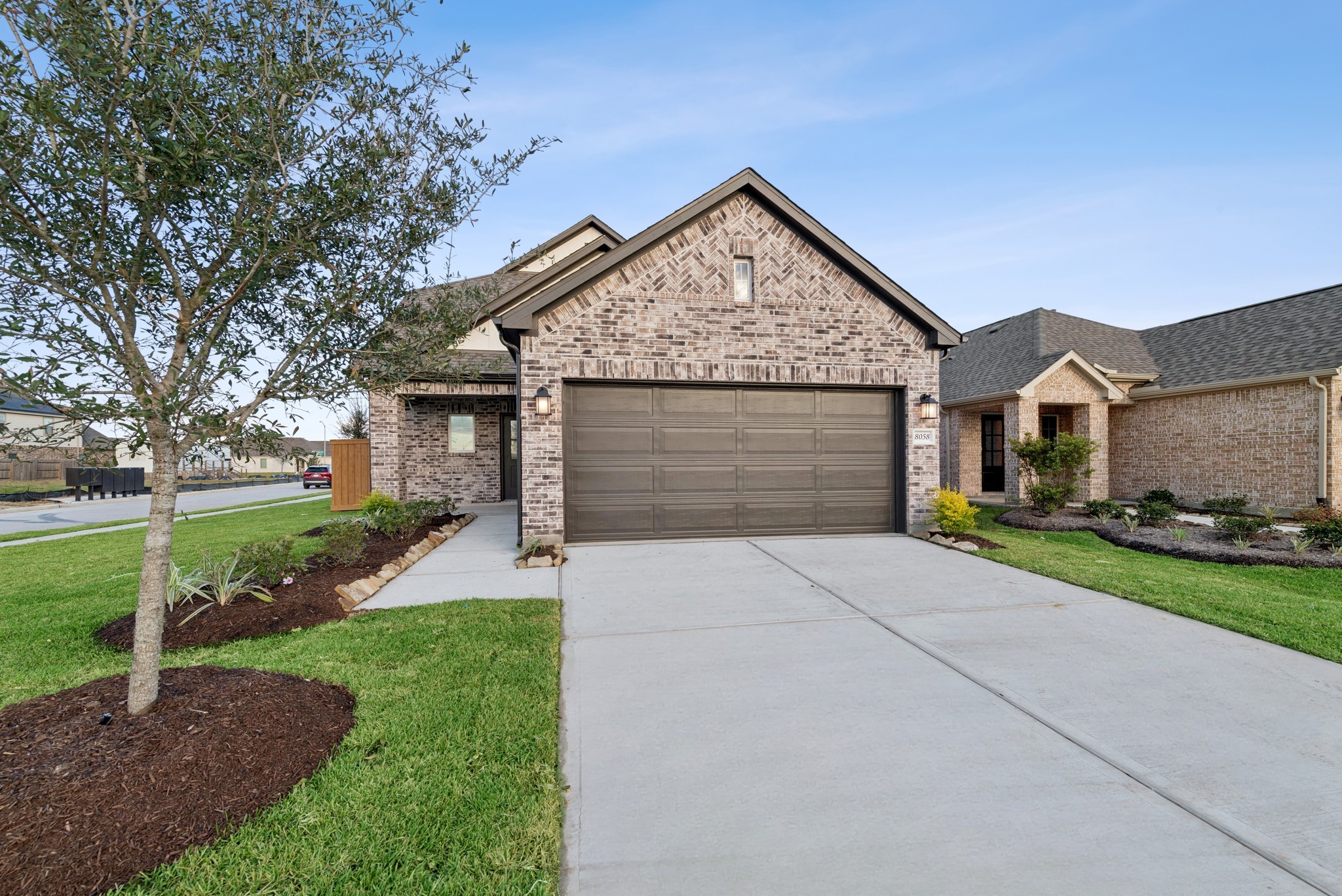 8058 Kay Harbor Drive Property Photo 10