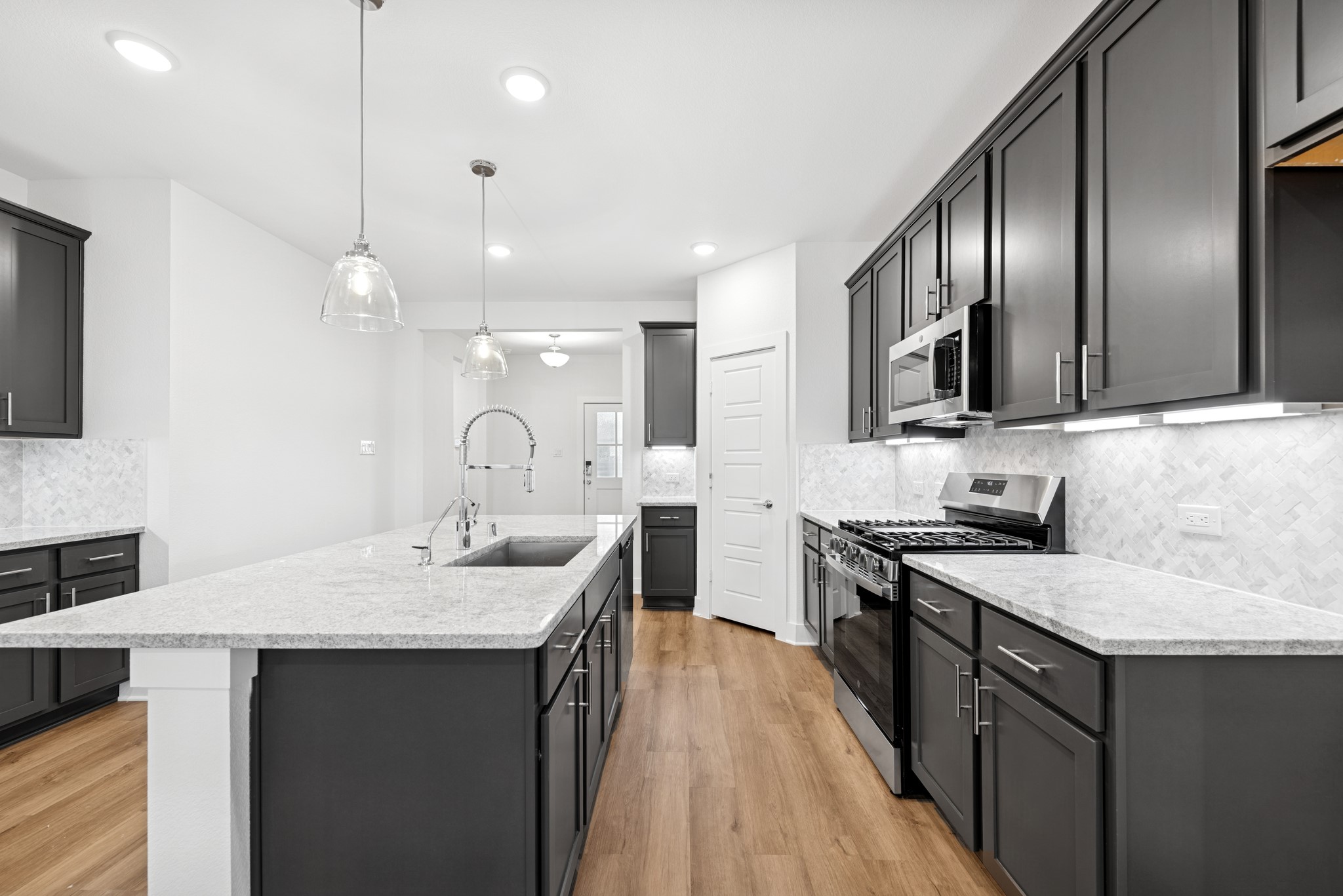 8058 Kay Harbor Drive Property Photo 15