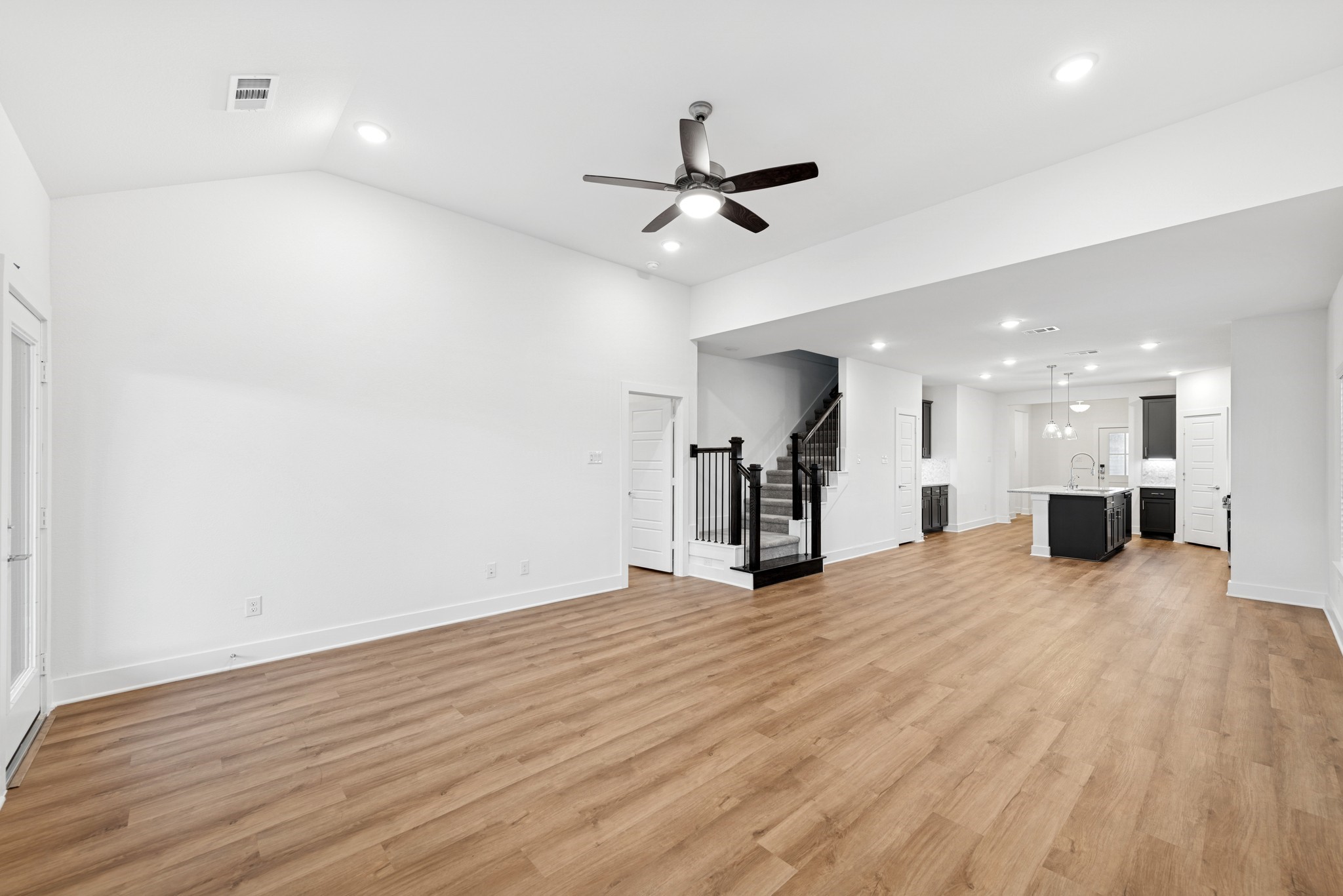 8058 Kay Harbor Drive Property Photo 20