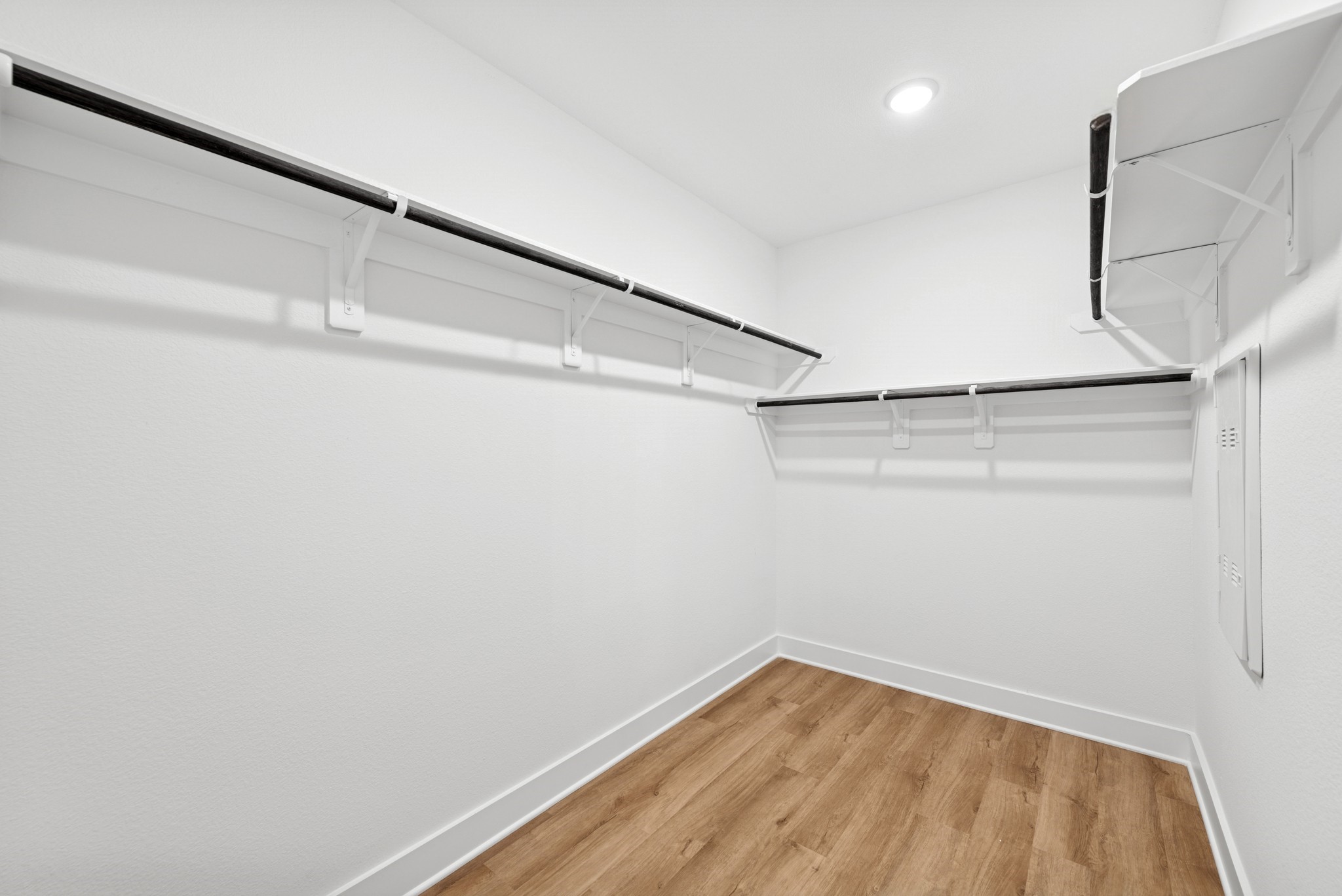 8058 Kay Harbor Drive Property Photo 28