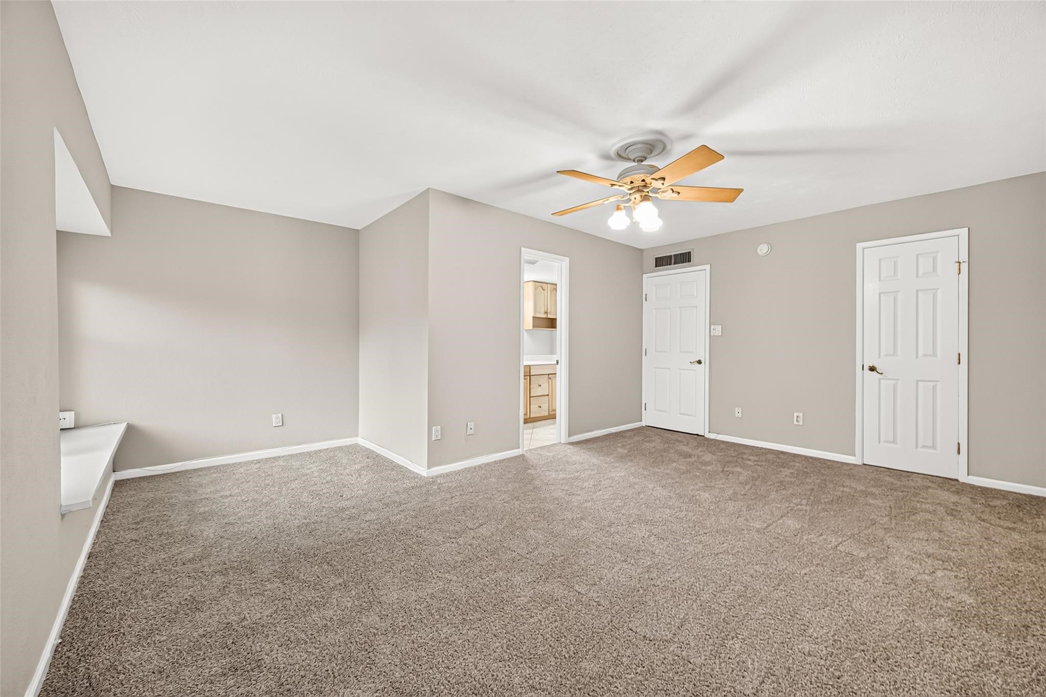 17307 Nordway Drive Property Photo 13