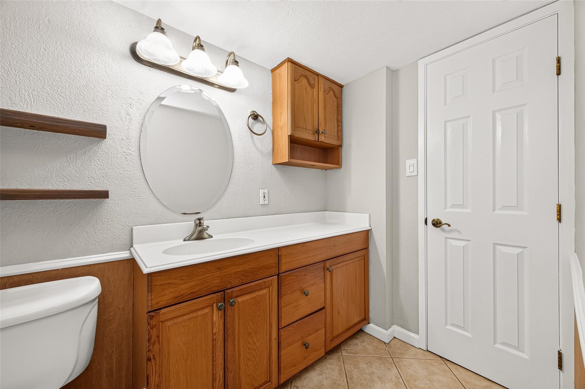 17307 Nordway Drive Property Photo 16