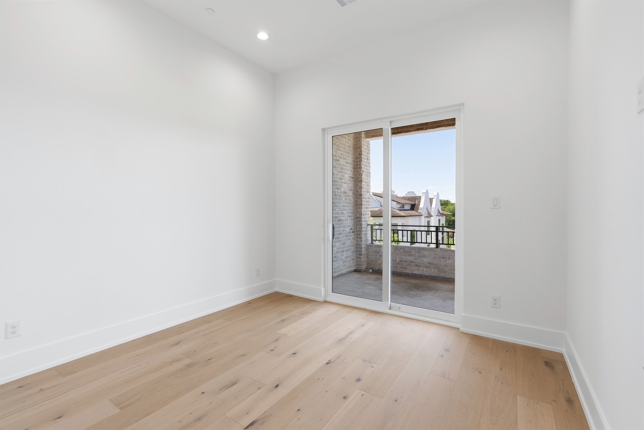 1602 Janak Garden Lane Property Photo 23