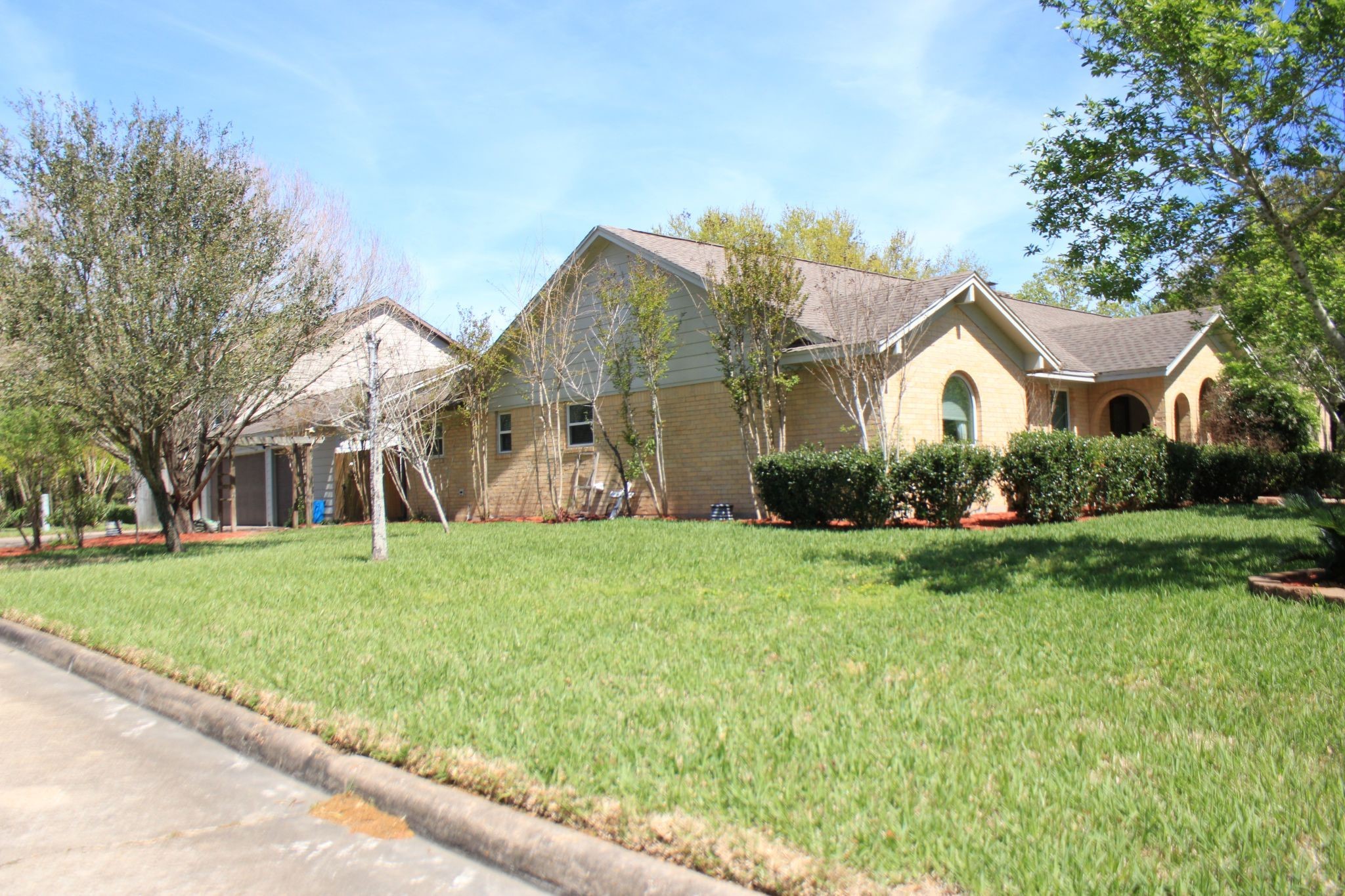 1912 Aggie Lane Property Photo 3