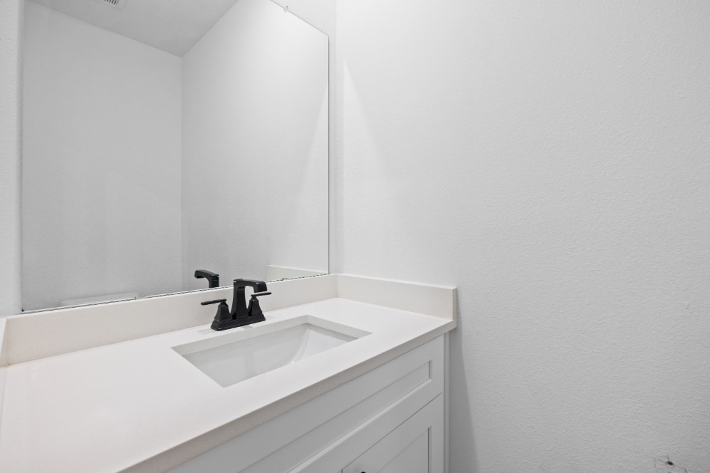 6430 Downey Ln Property Photo 8