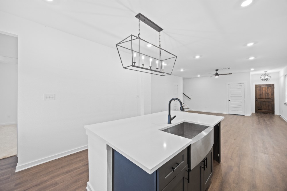 6430 Downey Ln Property Photo 13