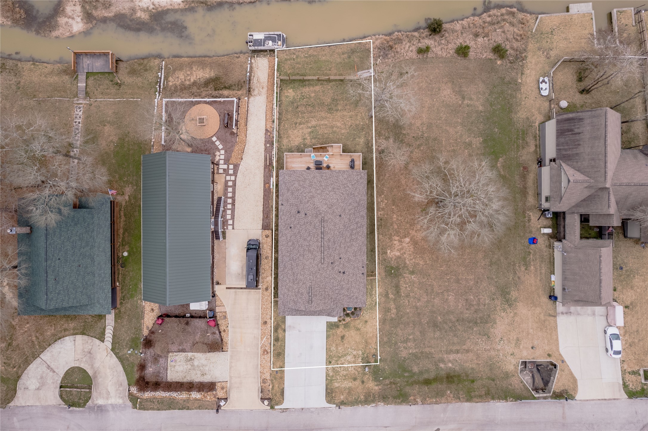 72 Hunters Creek Drive Property Photo 3