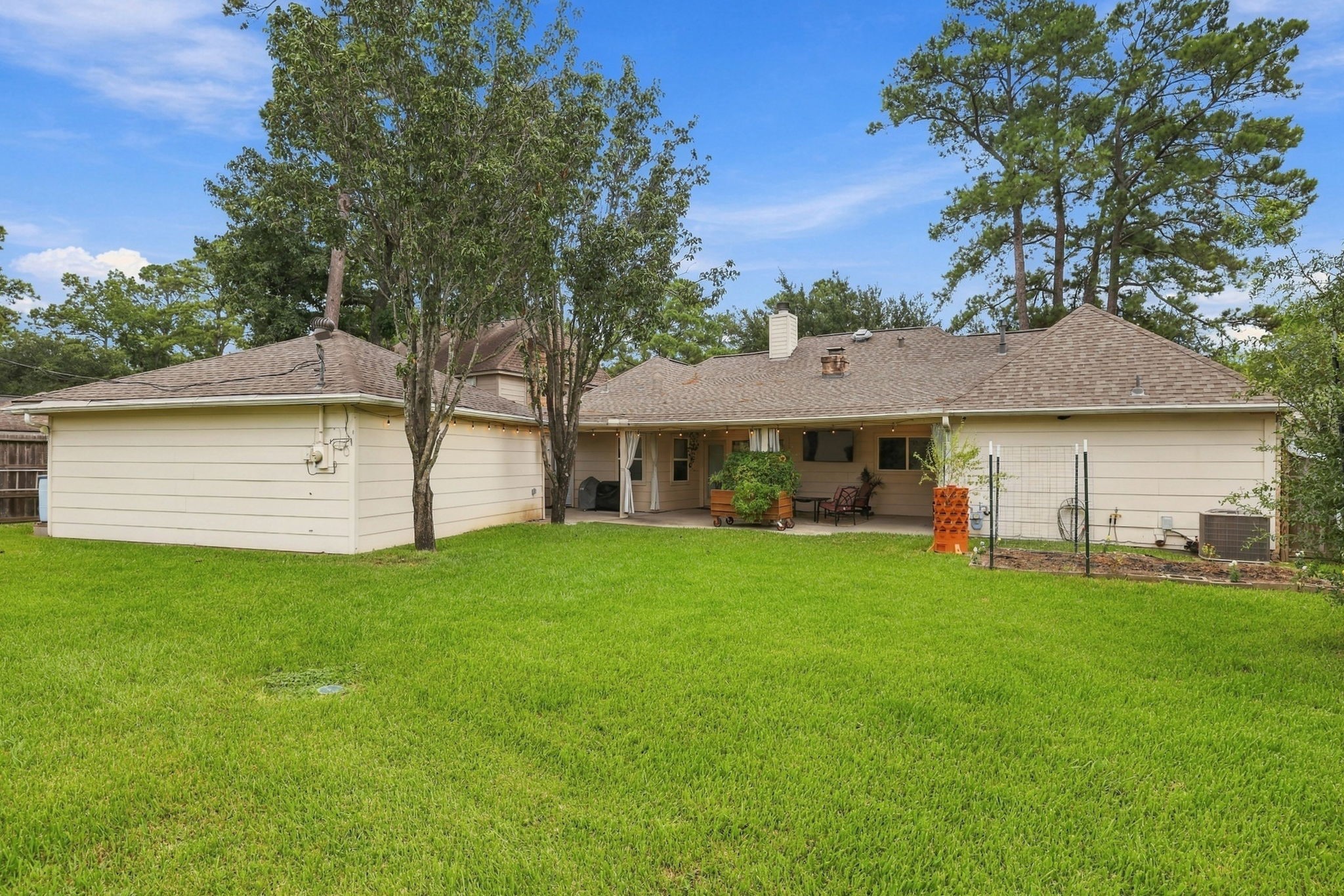 14731 Gladebrook Drive Property Photo 24