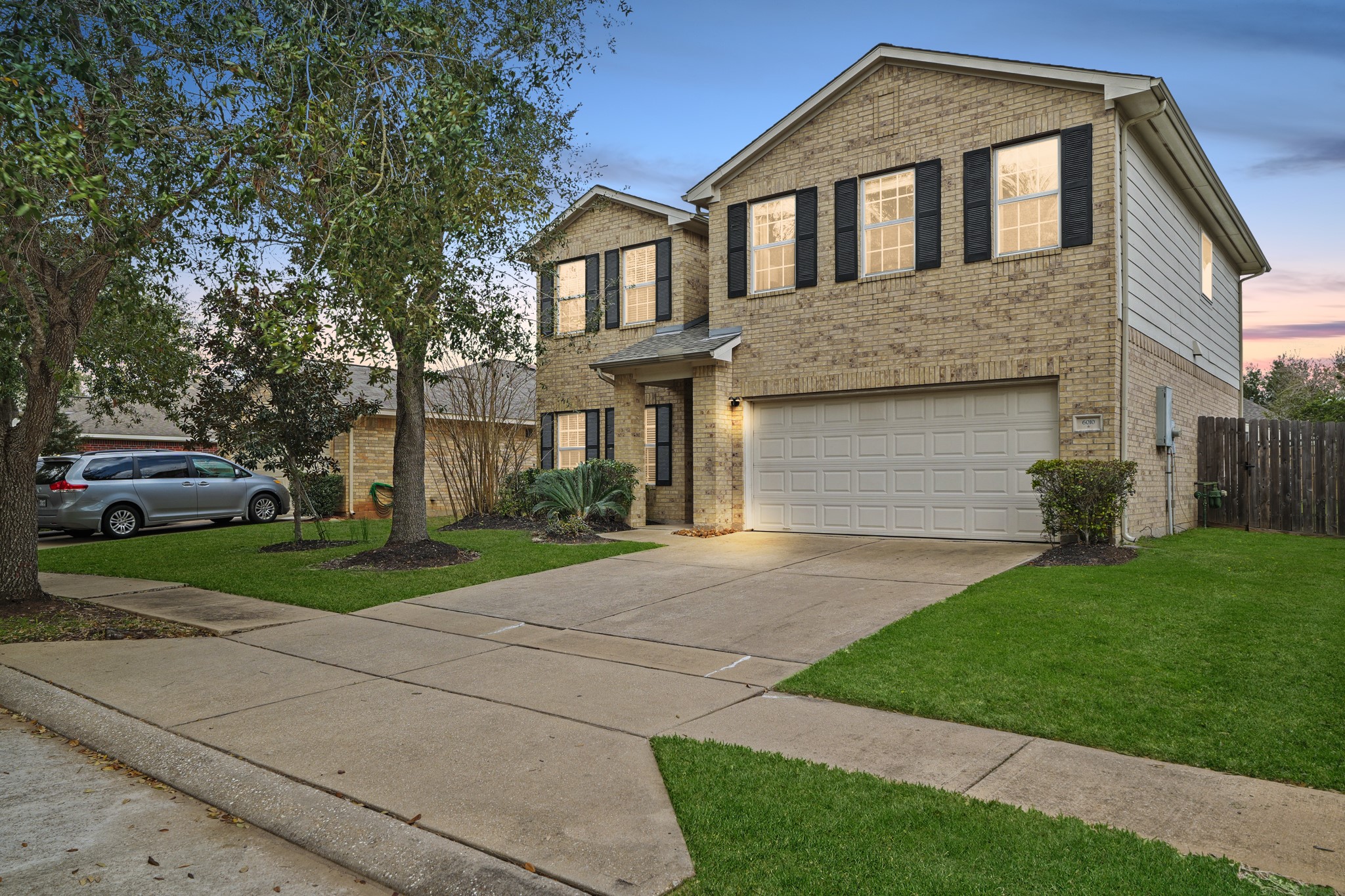 6010 Twin Creek Property Photo