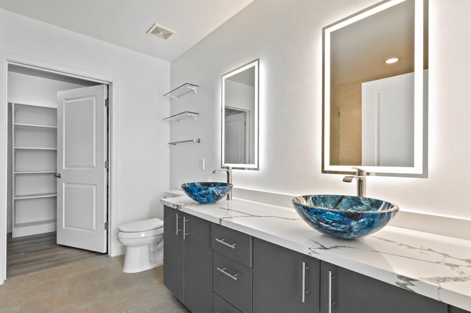 5925 Almeda Road 12904 Property Photo 6