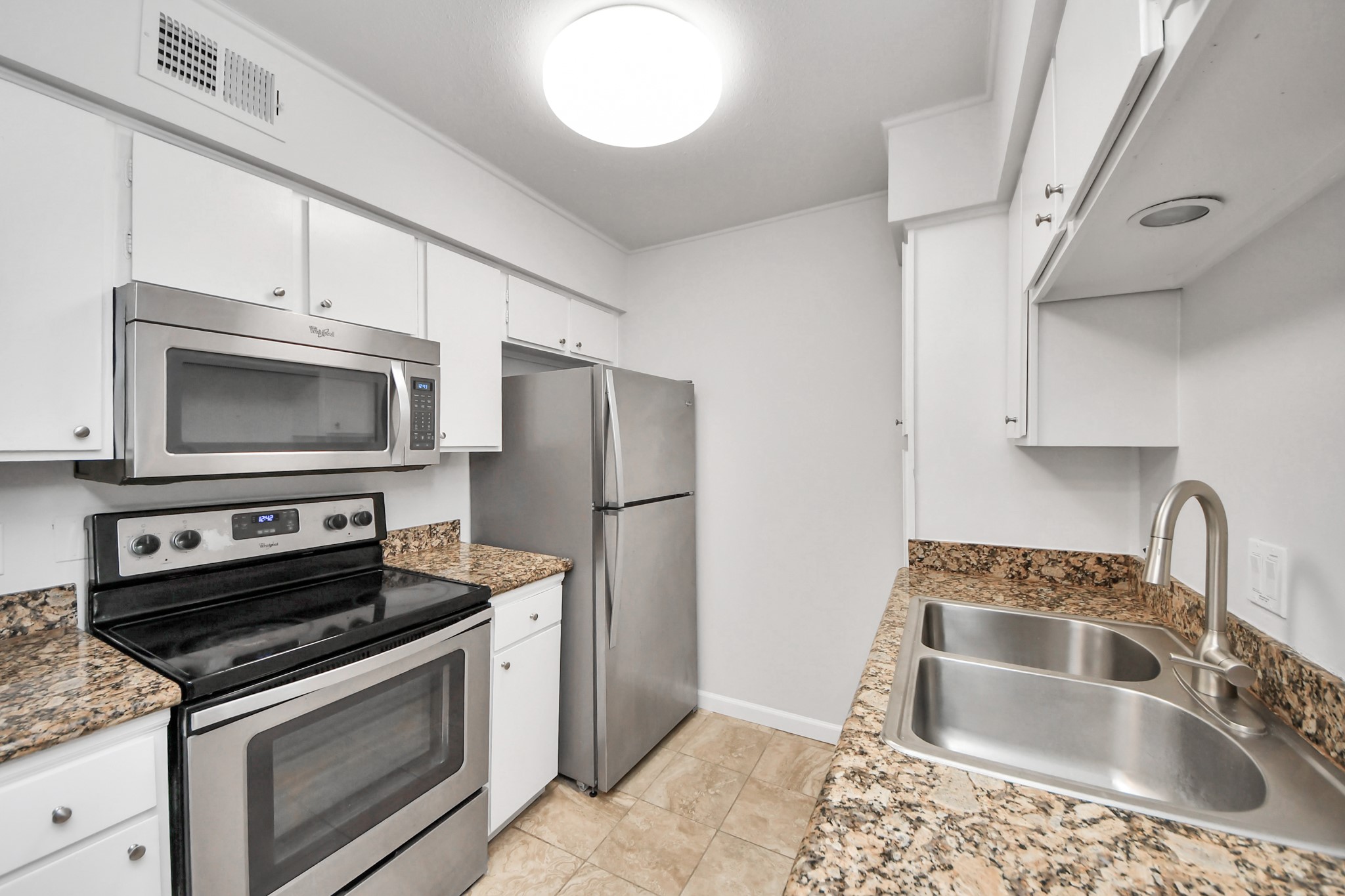 4641 Wild Indigo Street 450 Property Photo 3