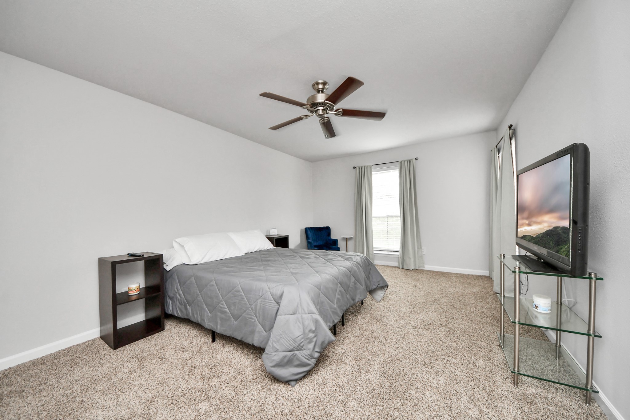 4641 Wild Indigo Street 450 Property Photo 18