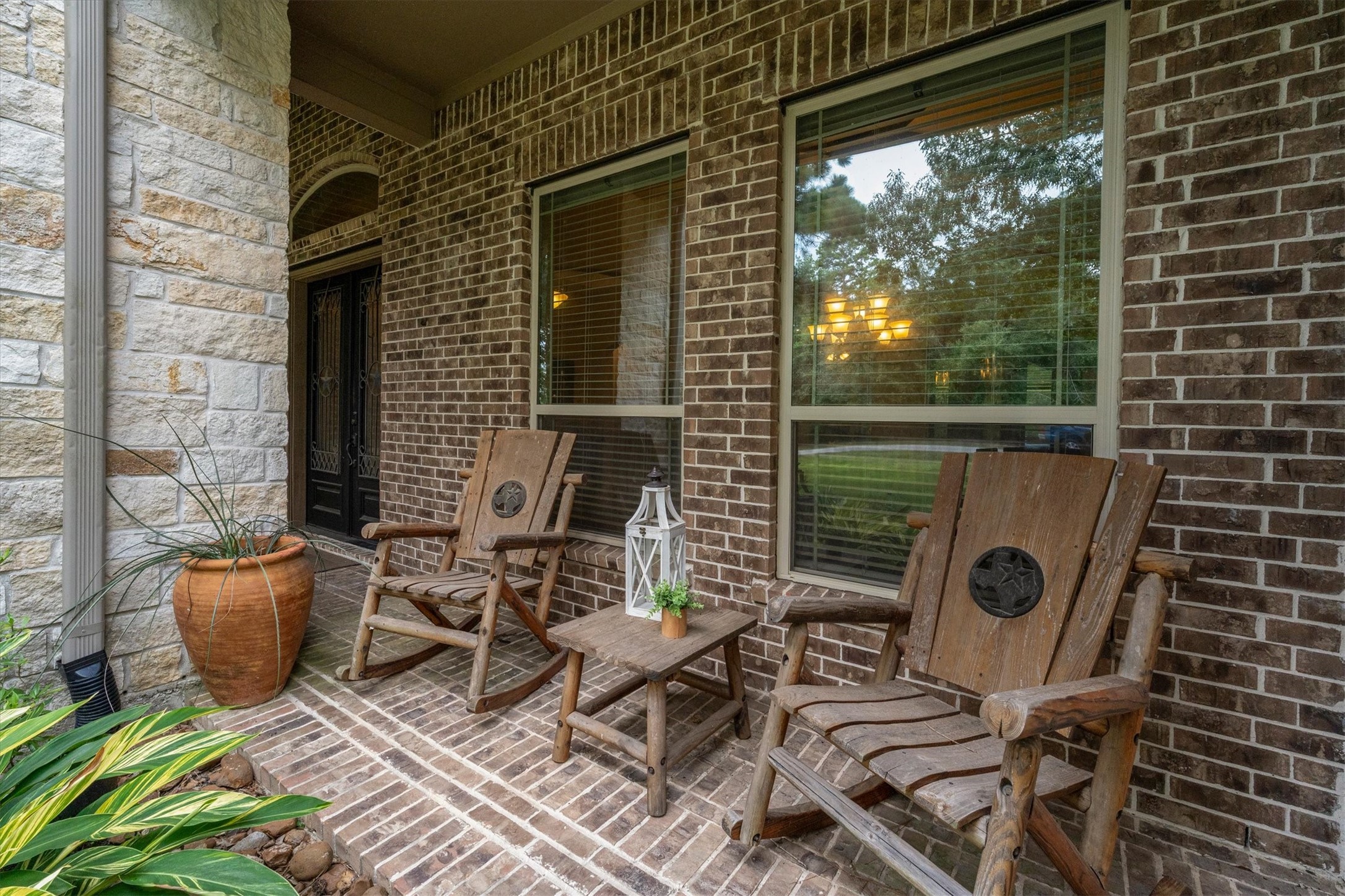 8938 Catamaran Way Property Photo 3