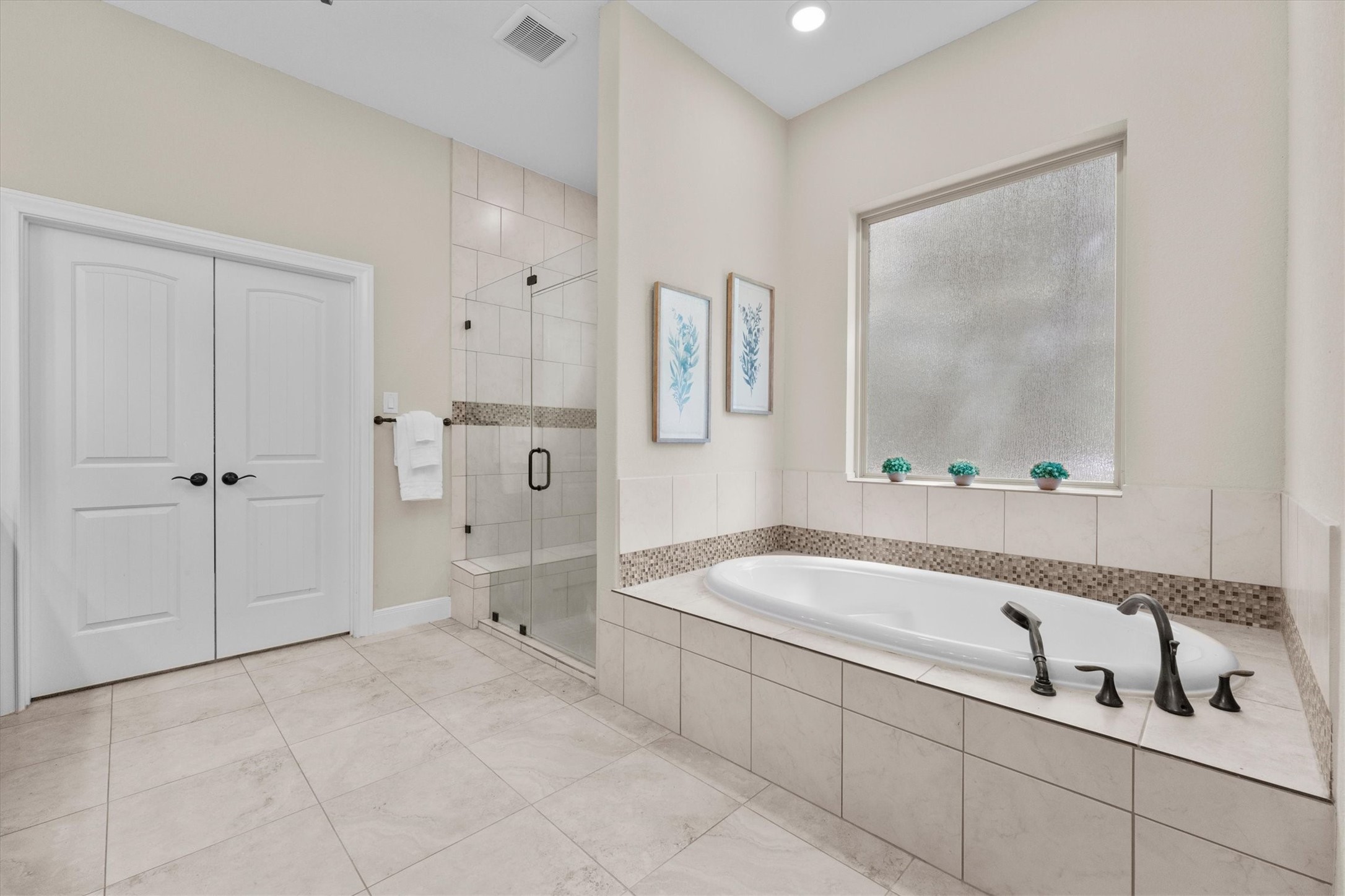 8938 Catamaran Way Property Photo 22