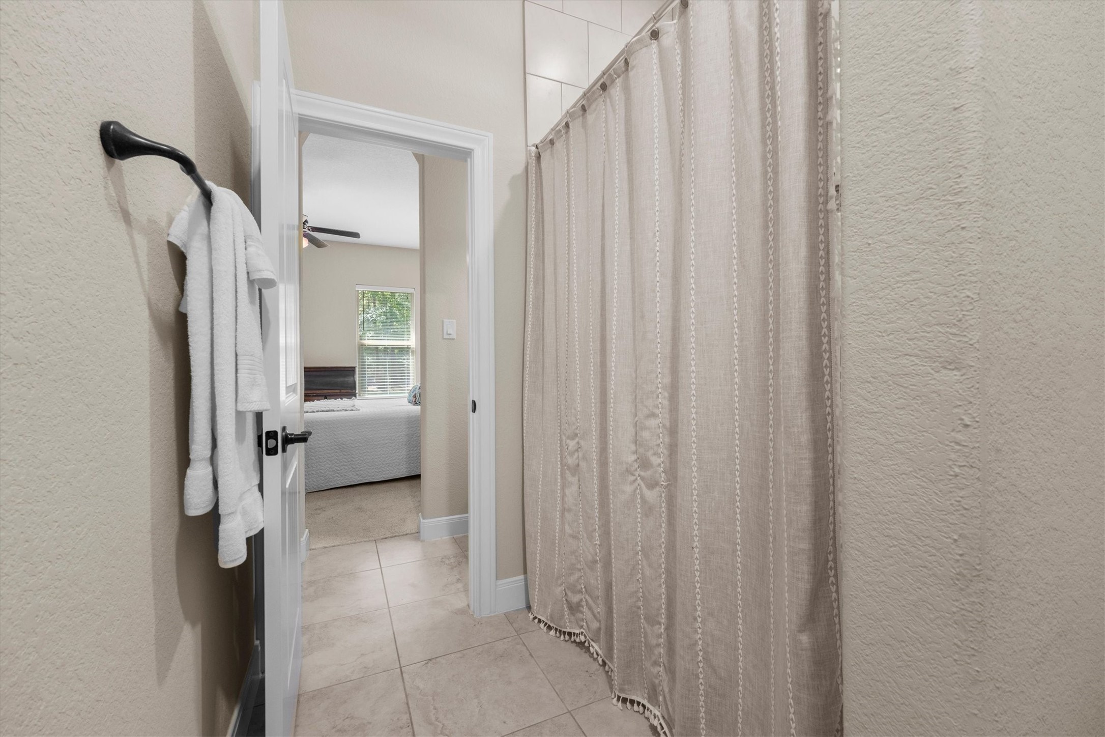 8938 Catamaran Way Property Photo 28