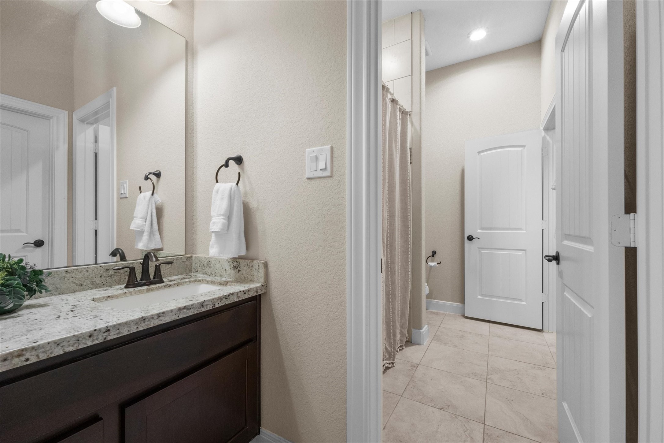 8938 Catamaran Way Property Photo 29