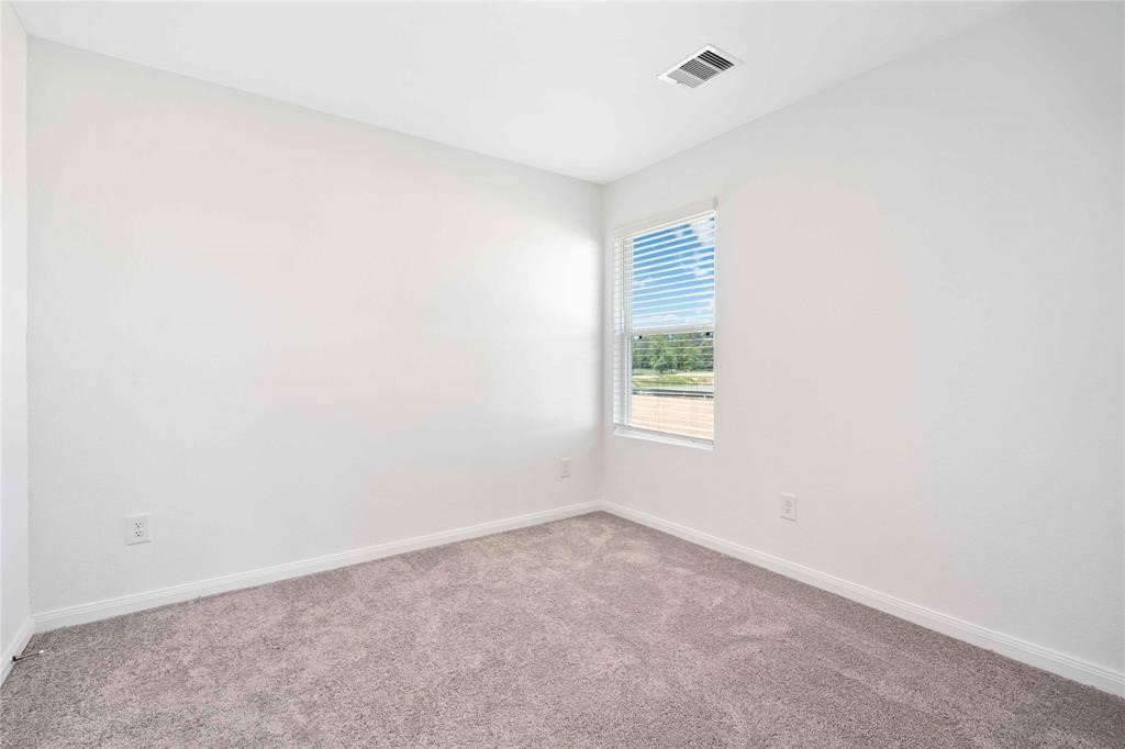 16559 Colleen Place Property Photo 13