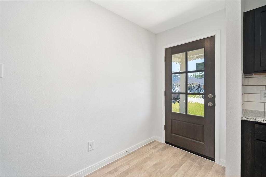 16559 Colleen Place Property Photo 19