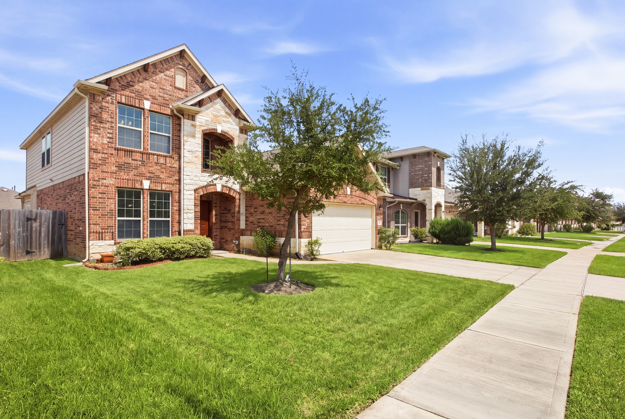 23130 Willowford Glen Lane Property Photo 3