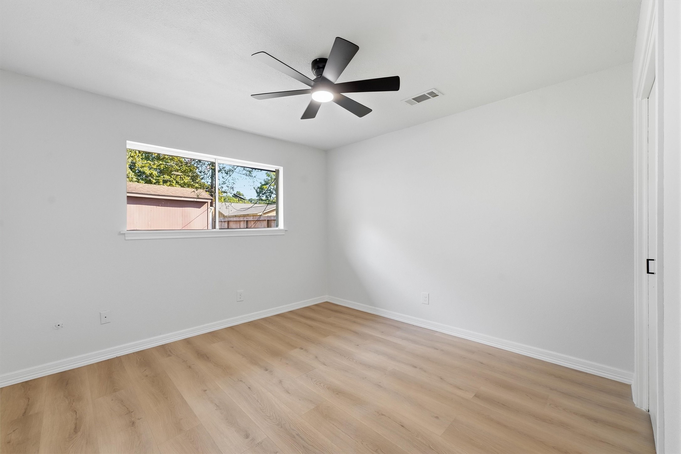 719 Cherry Valley Drive Property Photo 23