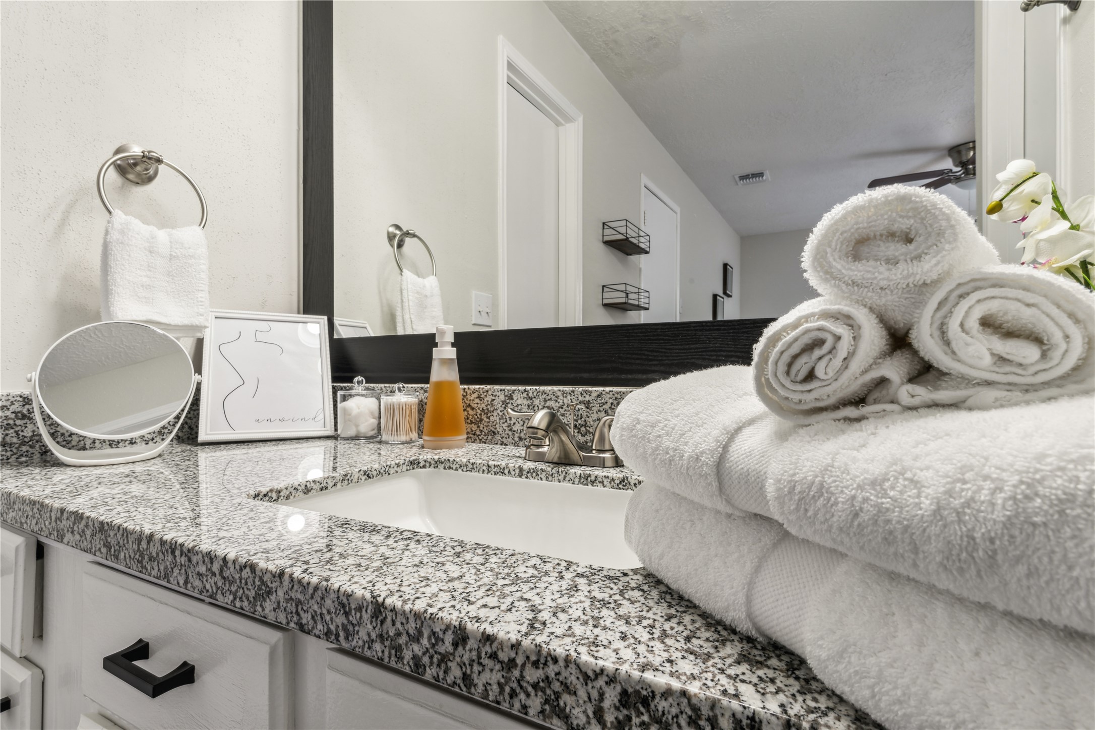 2379 Briarwest Blvd 19 Property Photo 24