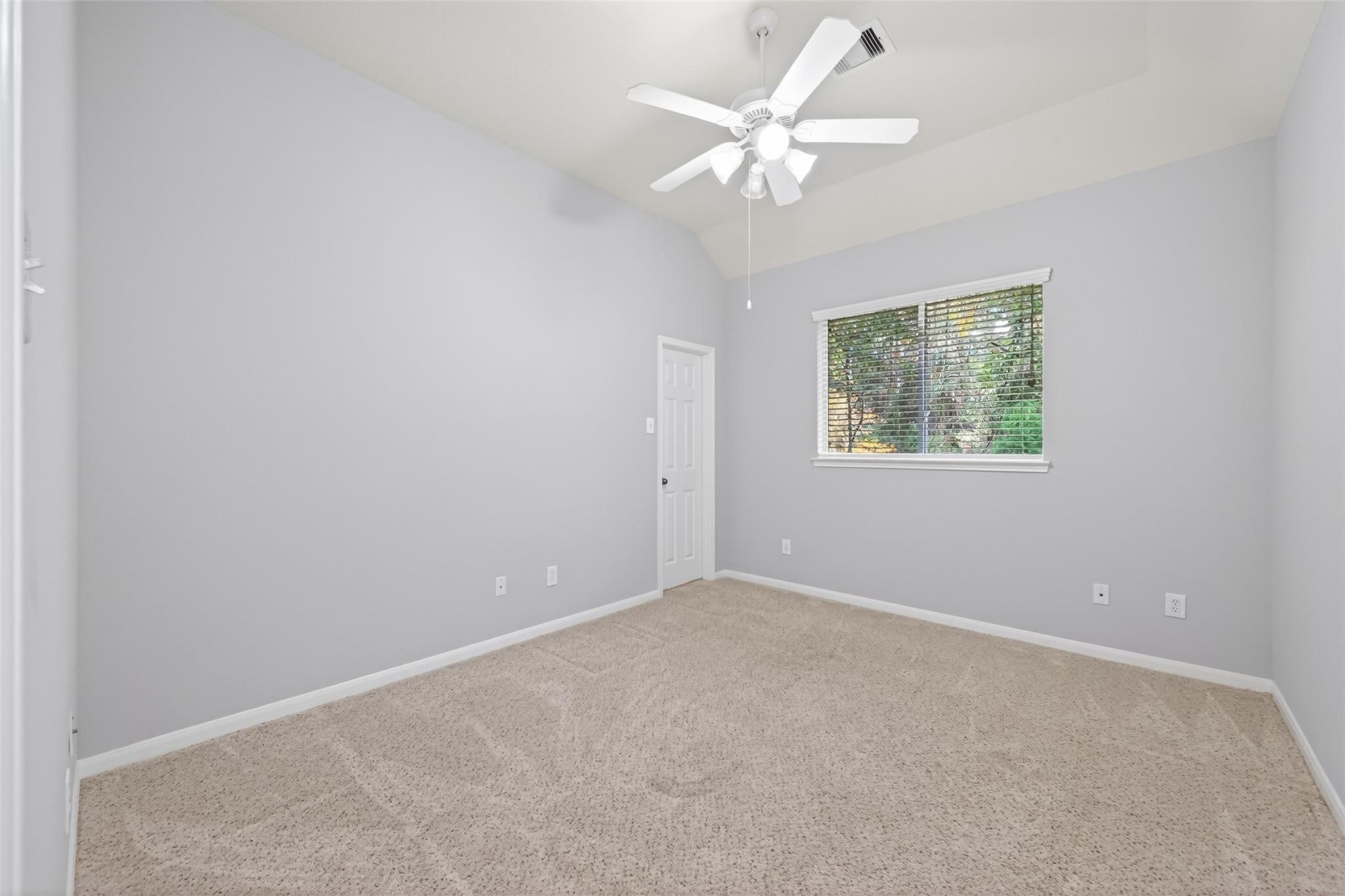 1538 Cafe Dumonde Property Photo 28