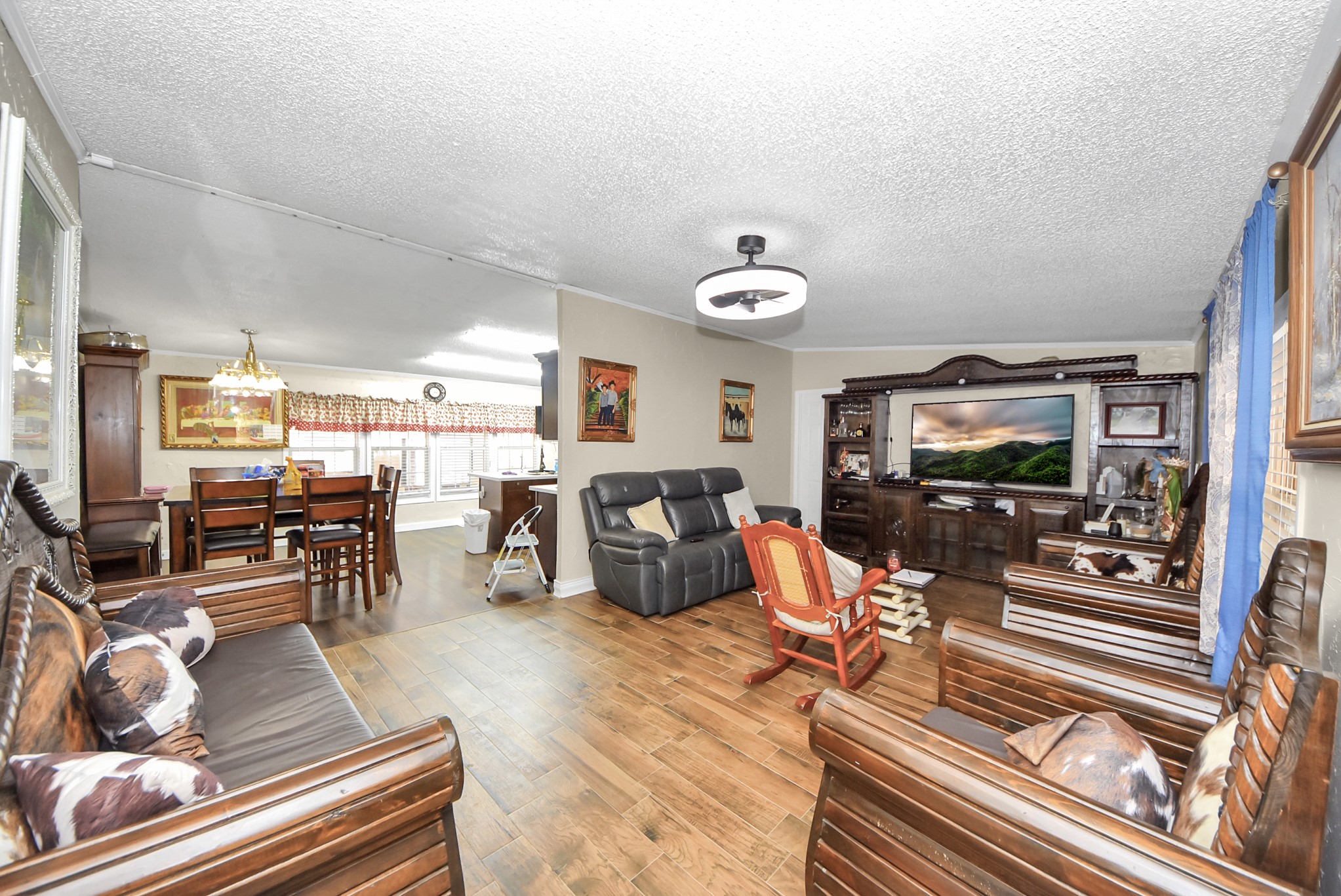 26090 Cornwall Property Photo 19
