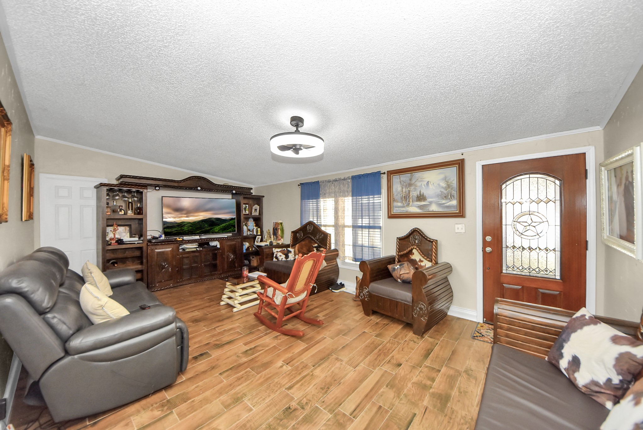 26090 Cornwall Property Photo 20