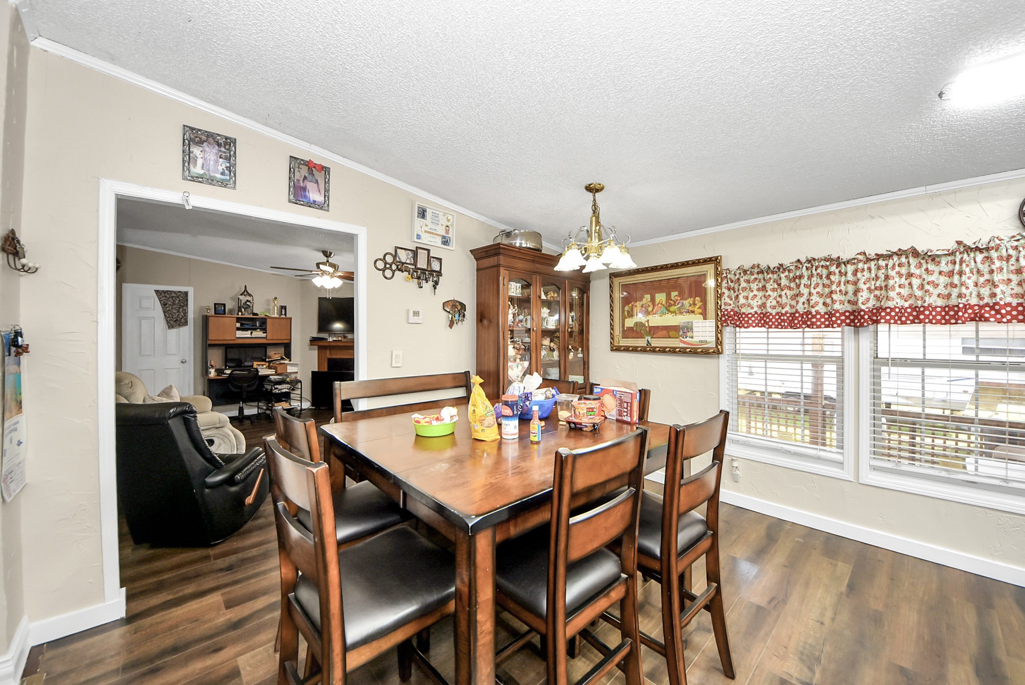 26090 Cornwall Property Photo 28