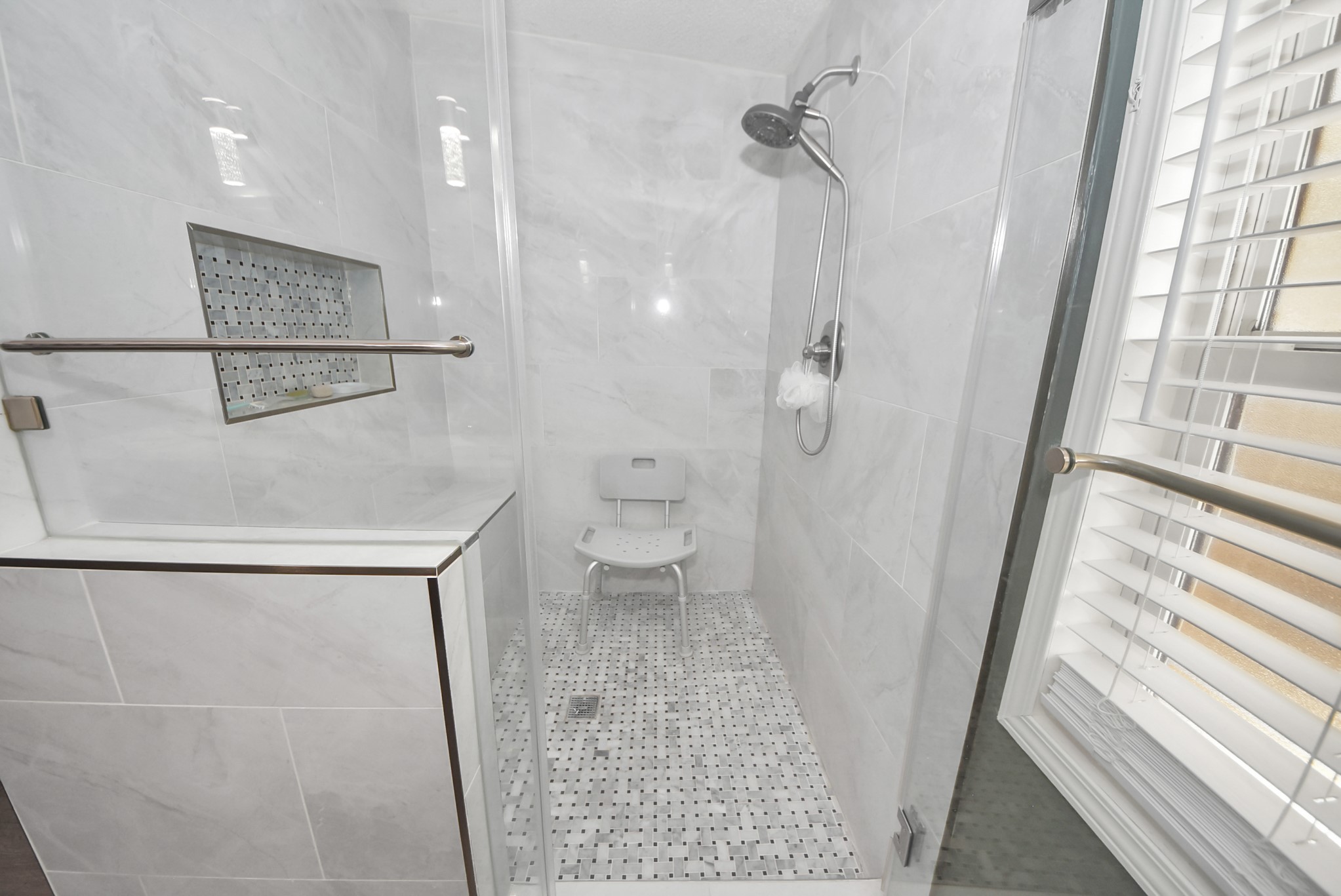 26090 Cornwall Property Photo 44